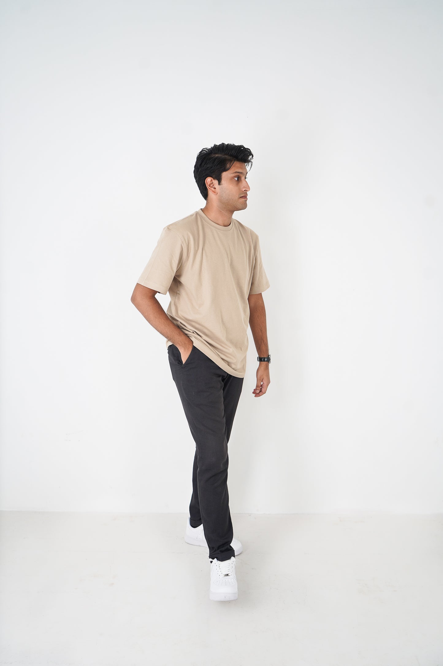 Basic T-Shirt - Beige