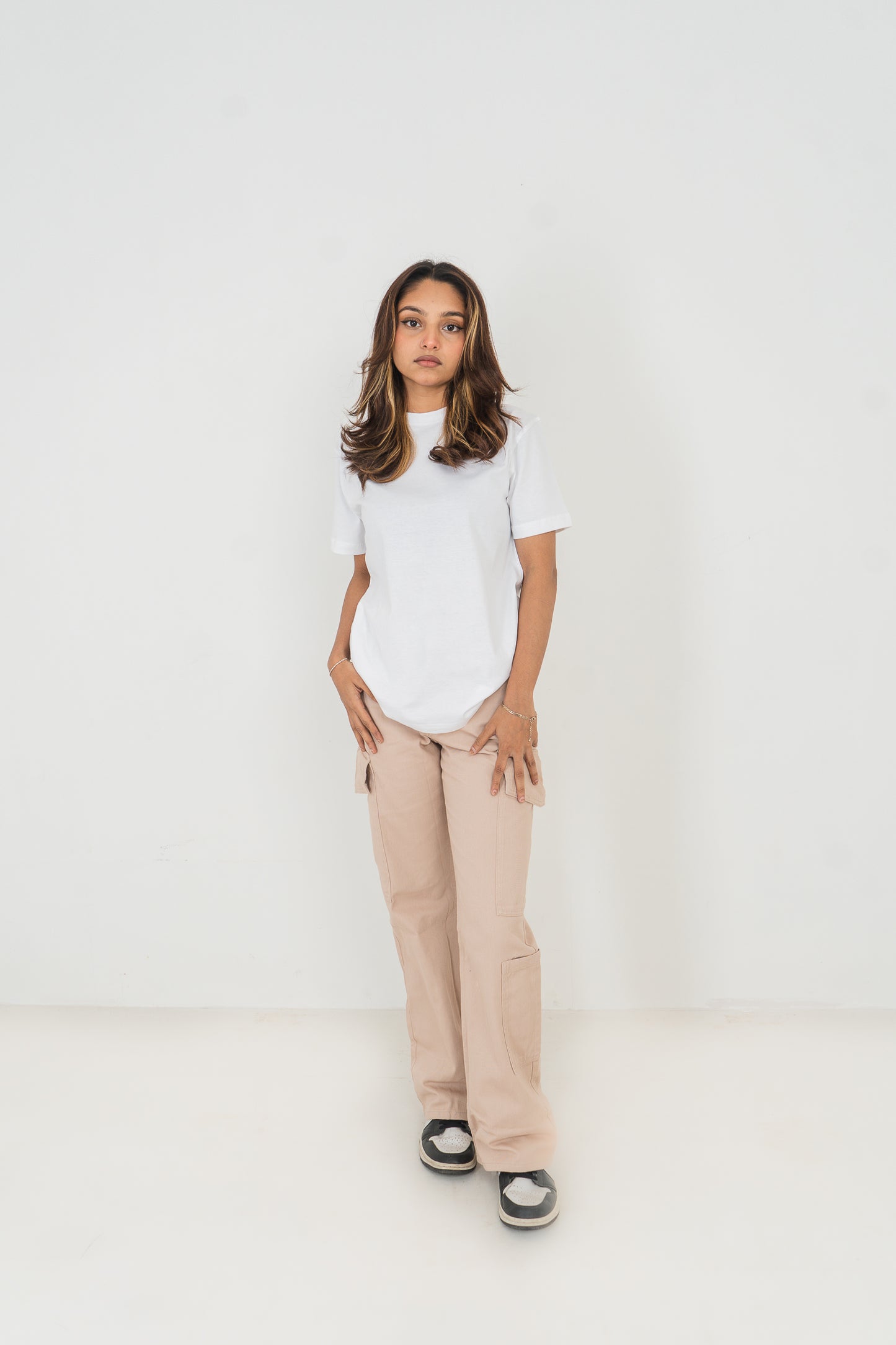 Straight Leg - Mid Rise - Cargo Pants - Beige