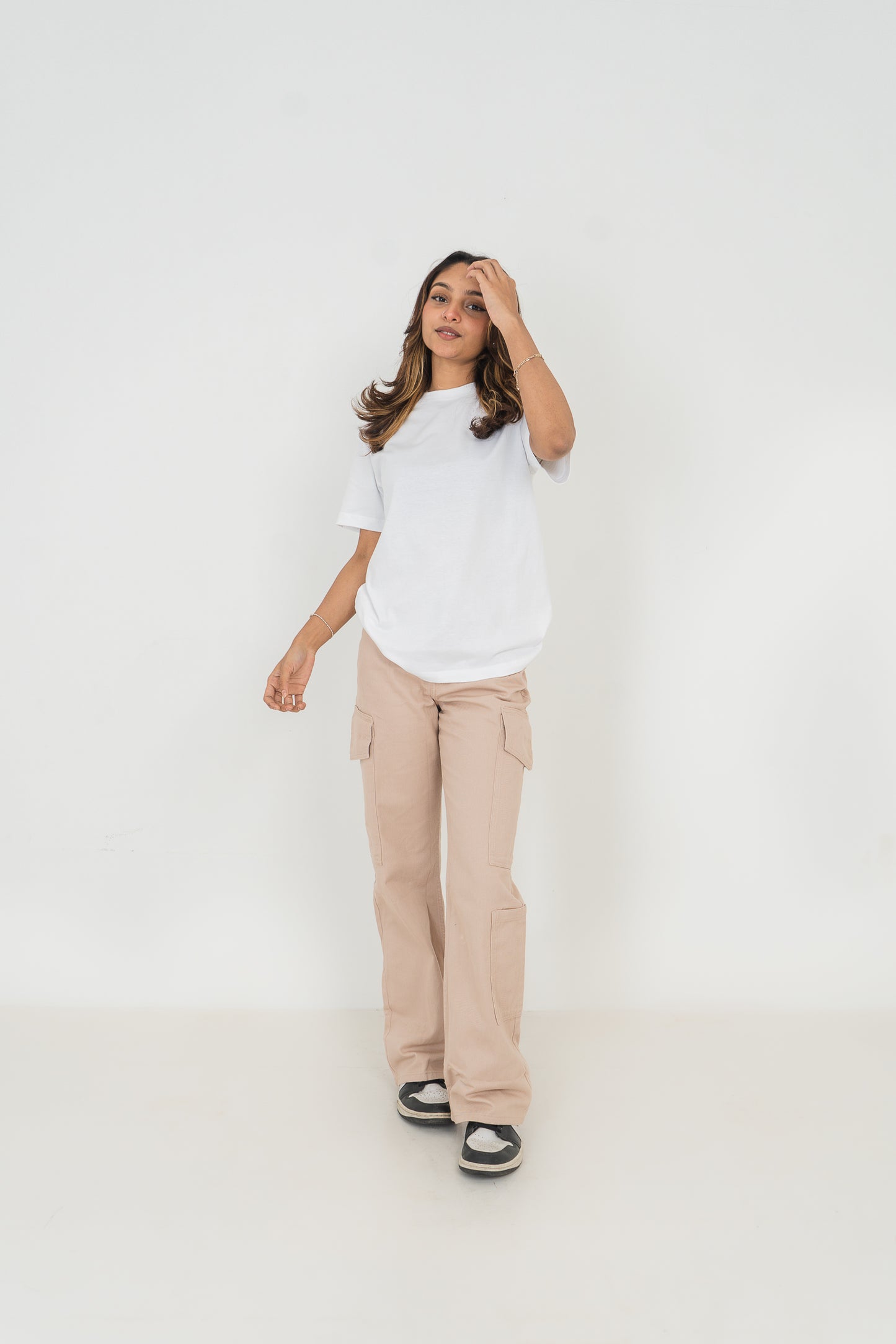 Straight Leg - Mid Rise - Cargo Pants - Beige