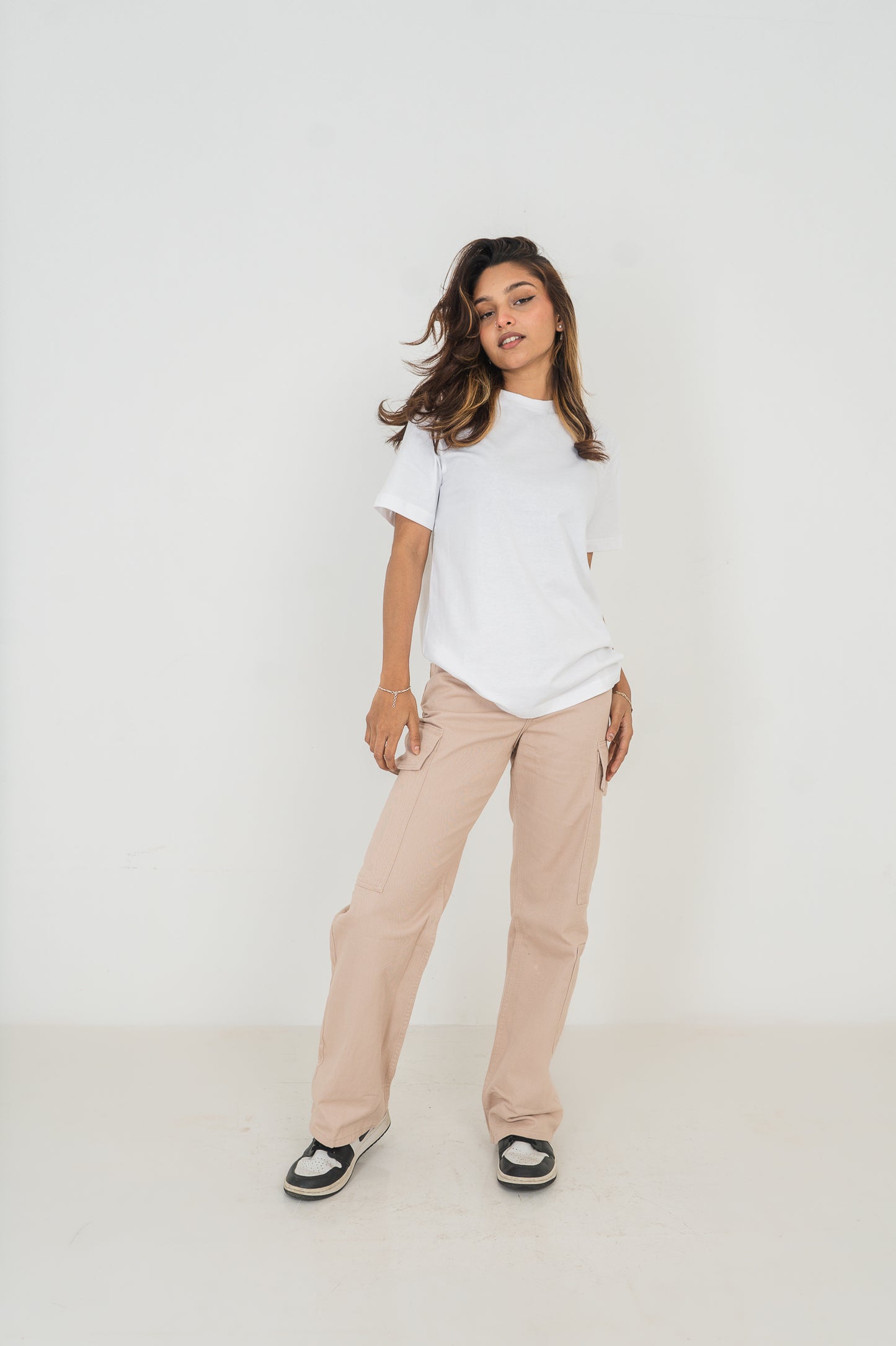 Straight Leg - Mid Rise - Cargo Pants - Beige