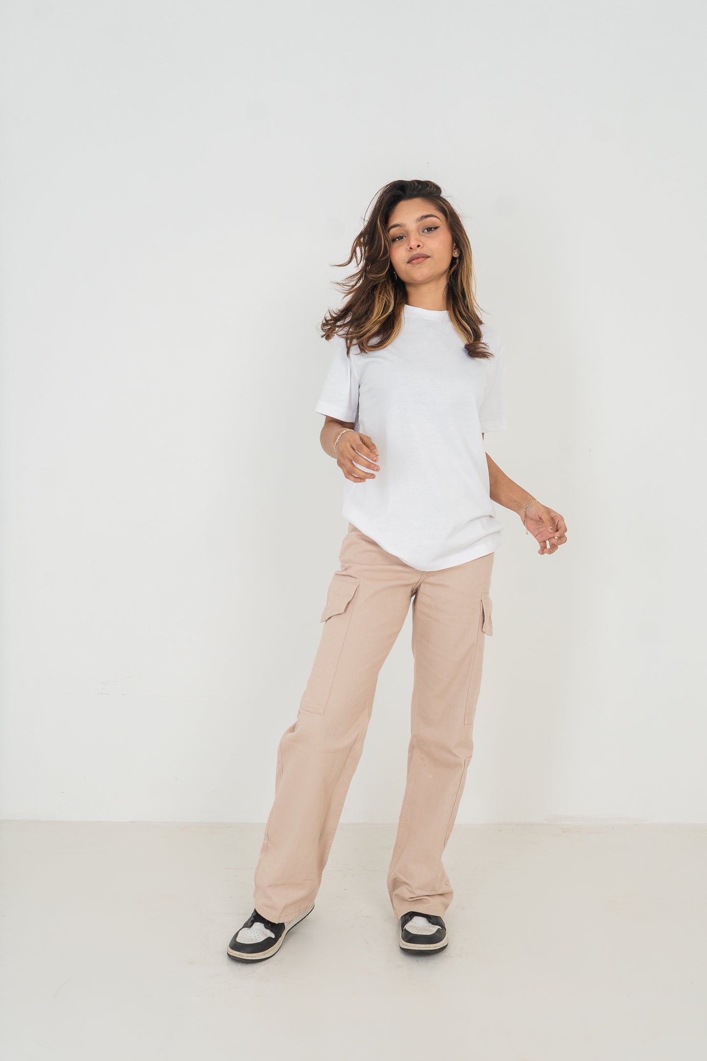 Basic T-Shirt- Unisex - White