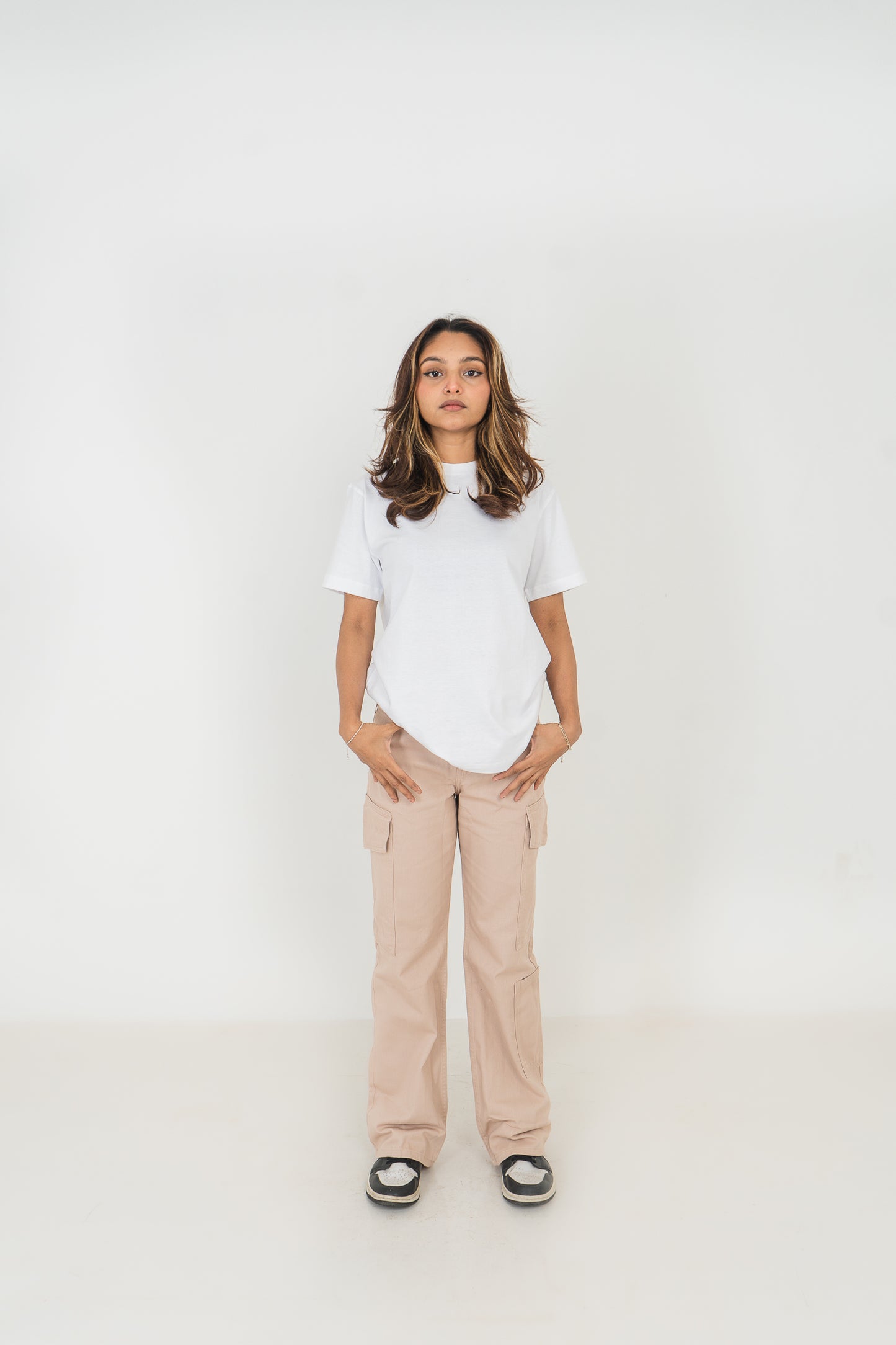 Straight Leg - Mid Rise - Cargo Pants - Beige