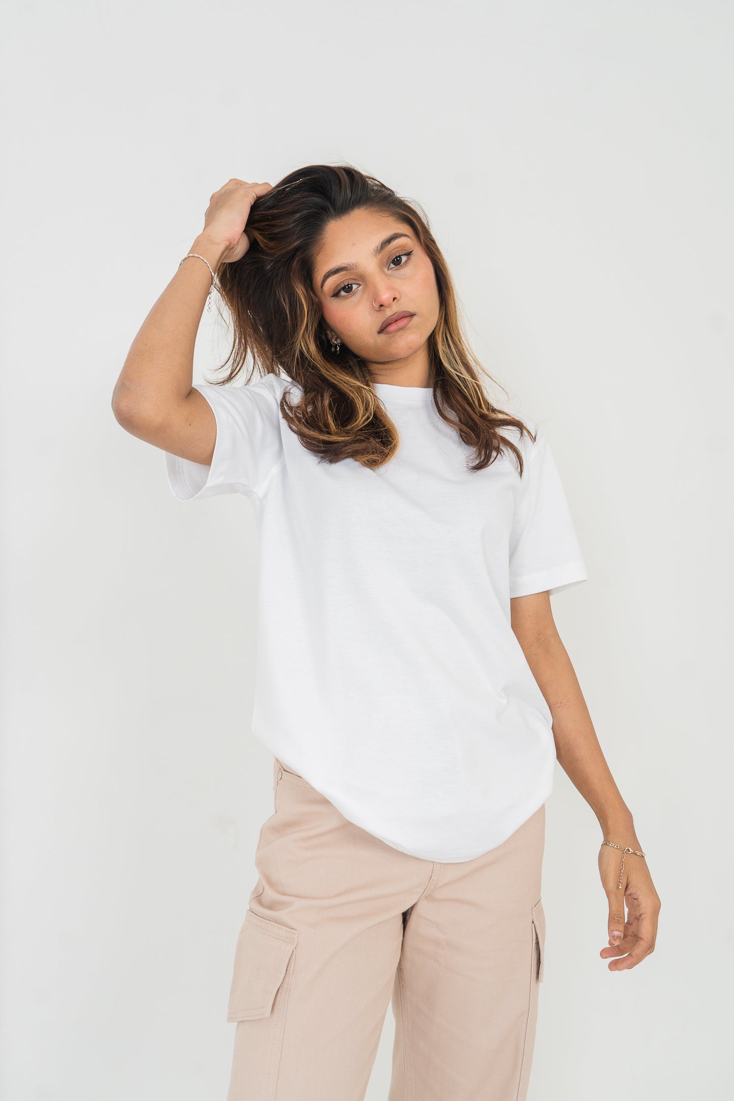 Basic T-Shirt- Unisex - White