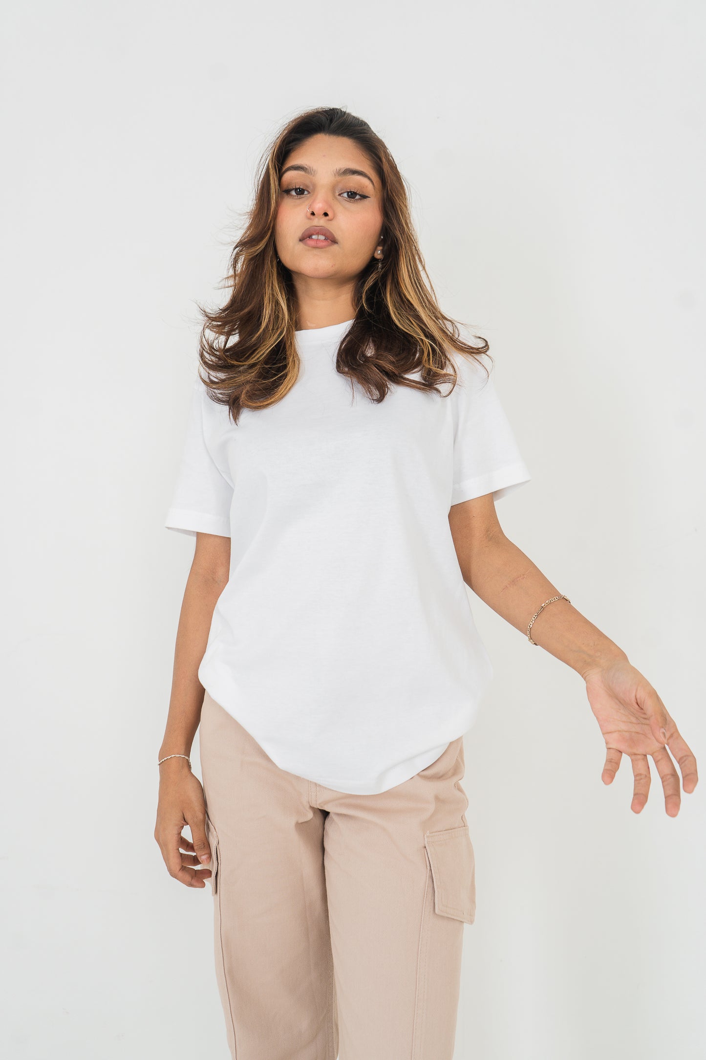 Basic T-Shirt- Unisex - White