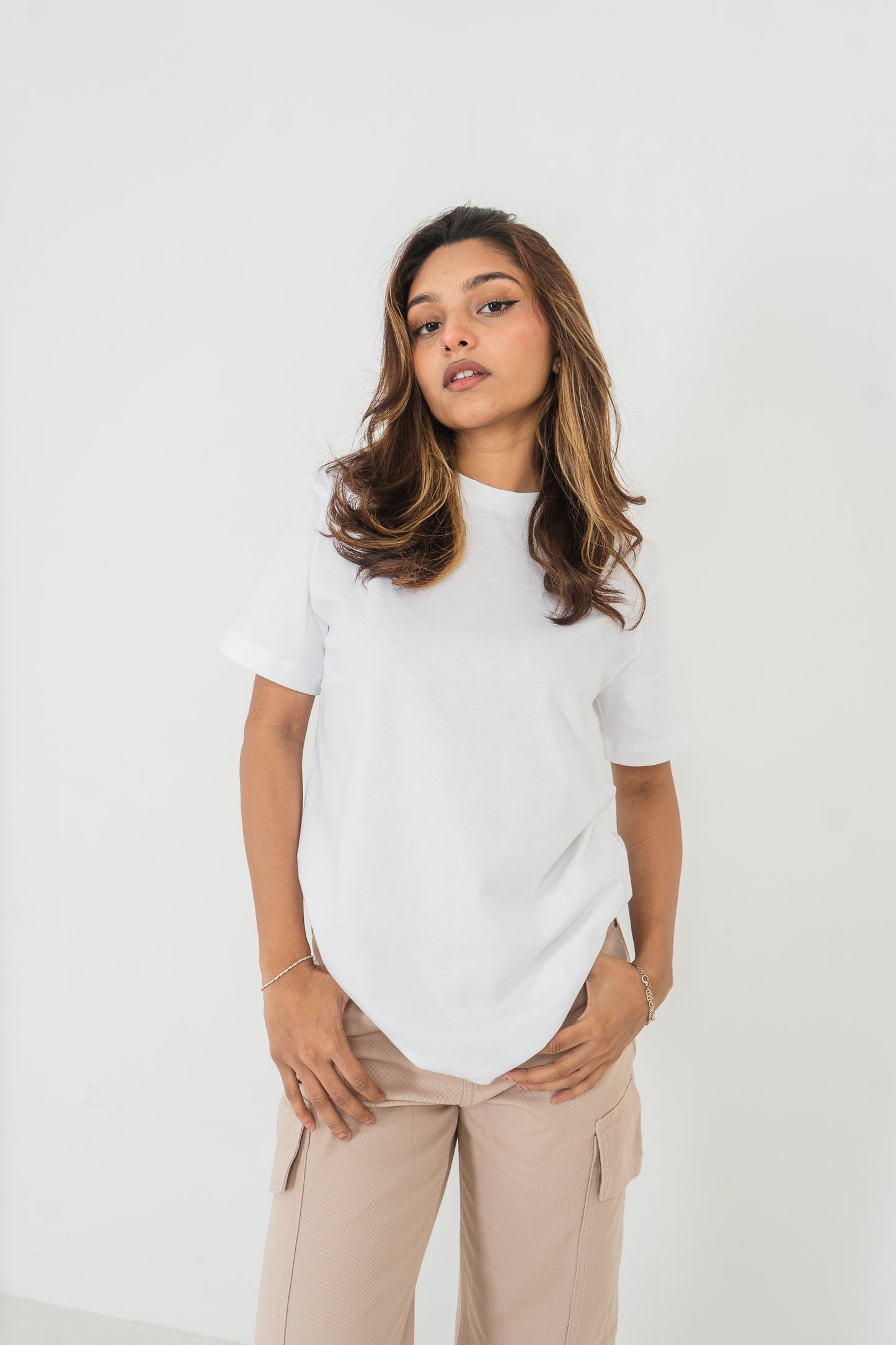 Basic T-Shirt- Unisex - White