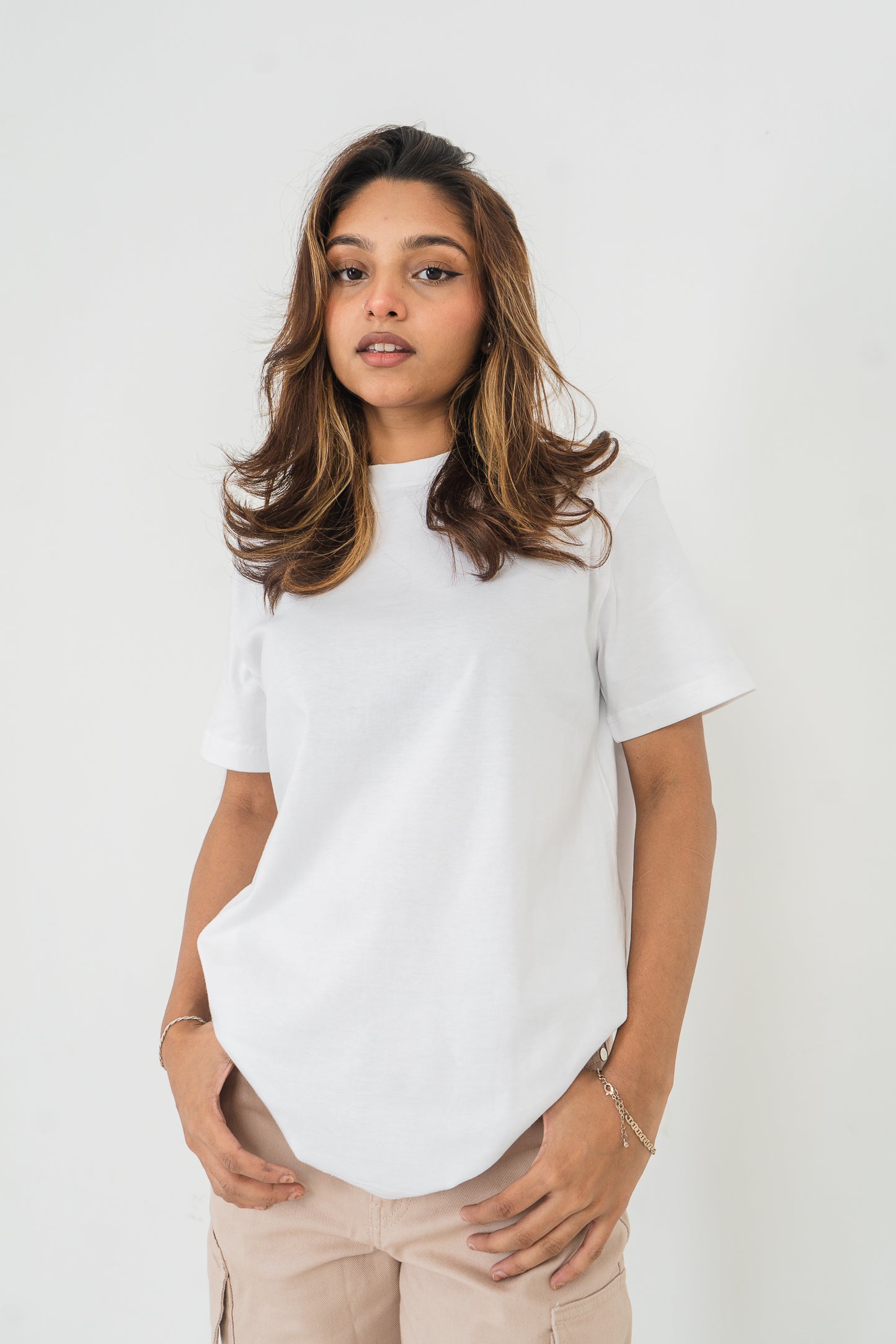 Basic T-Shirt- Unisex - White