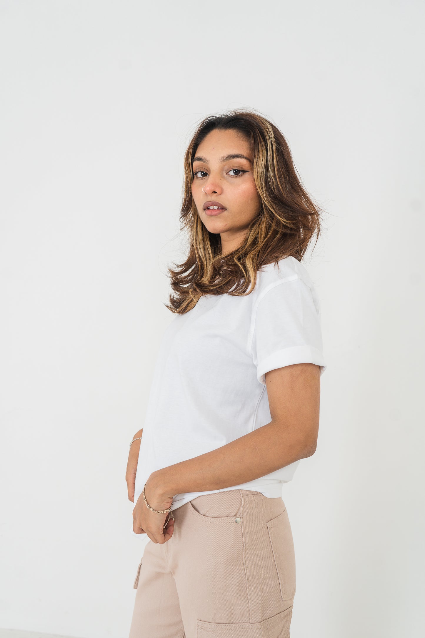 Basic T-Shirt- Unisex - White