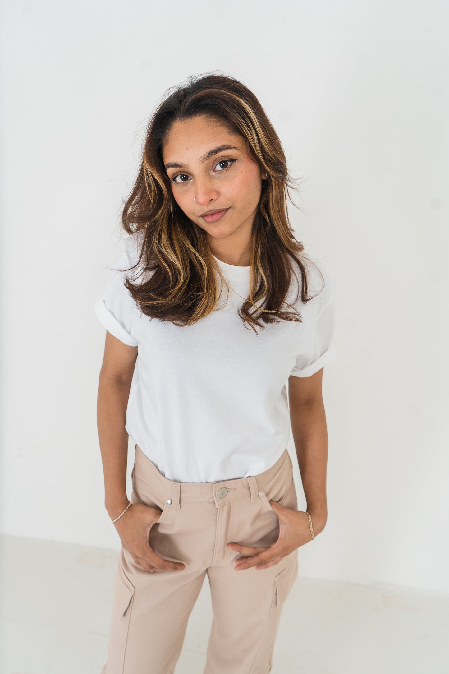 Basic T-Shirt- Unisex - White
