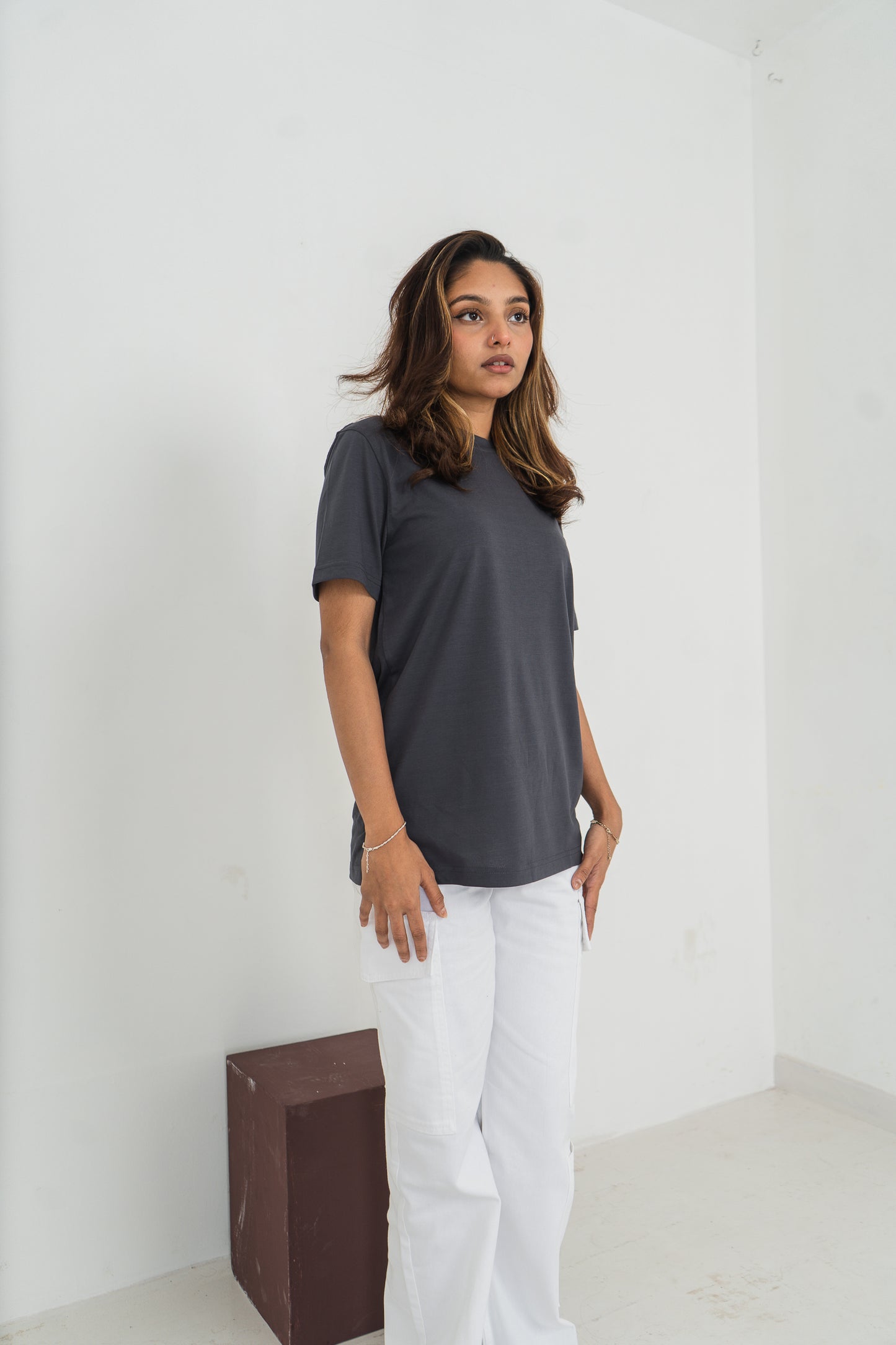 Basic T-Shirt- Unisex - Charcoal