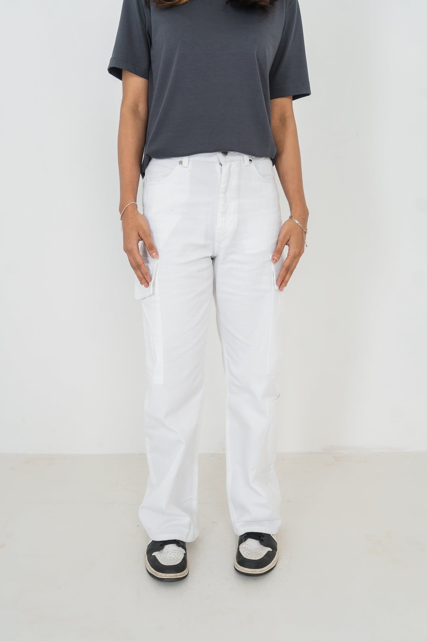 Straight Leg - Mid Rise - Cargo Pants - White
