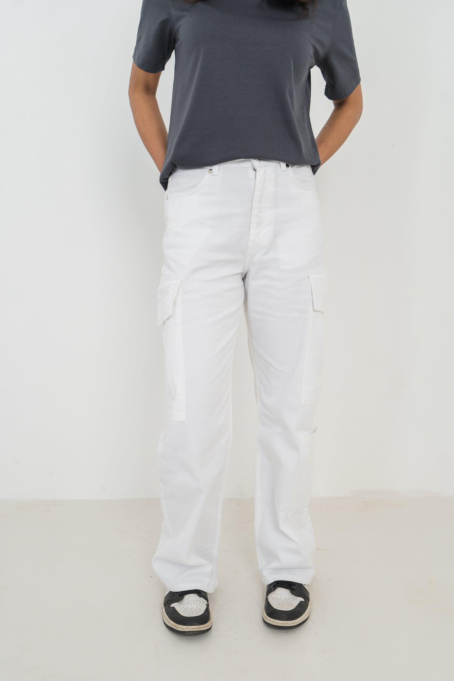 Straight Leg - Mid Rise - Cargo Pants - White