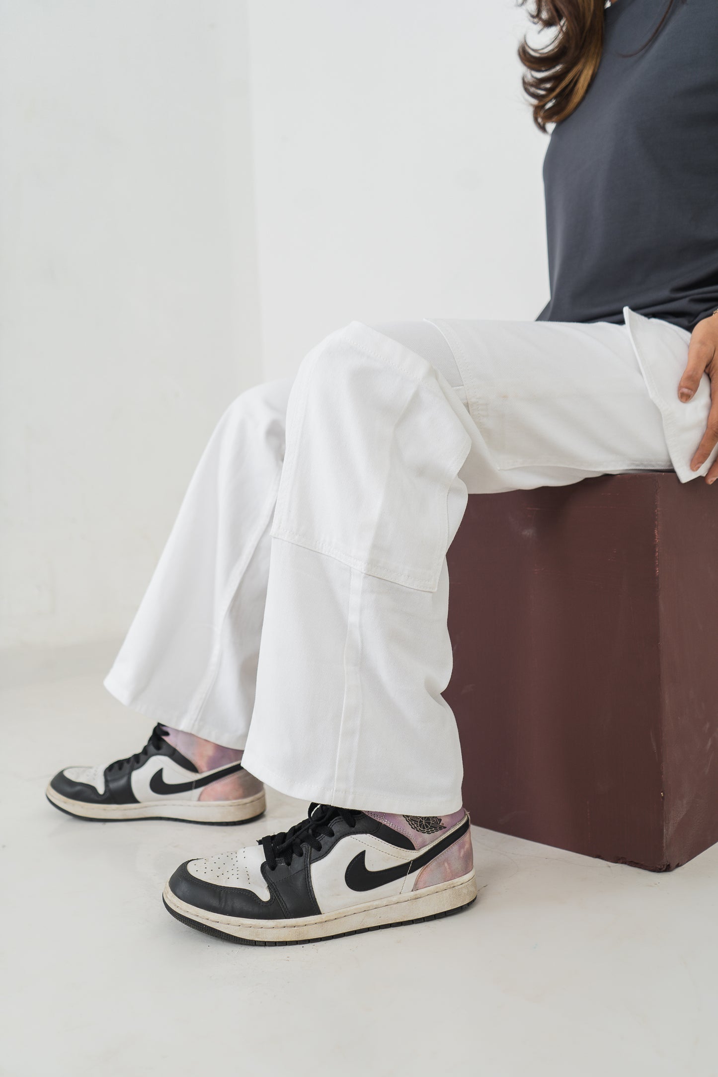 Straight Leg - Mid Rise - Cargo Pants - White