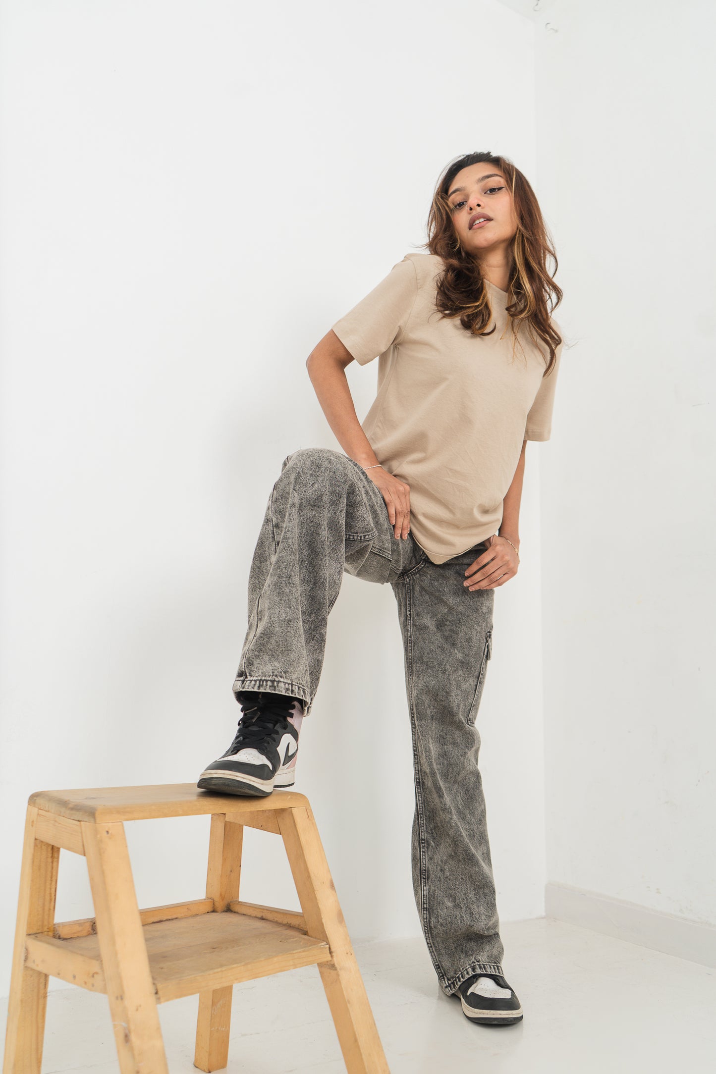 Straight Leg - Mid Rise - Cargo Pants - Ash