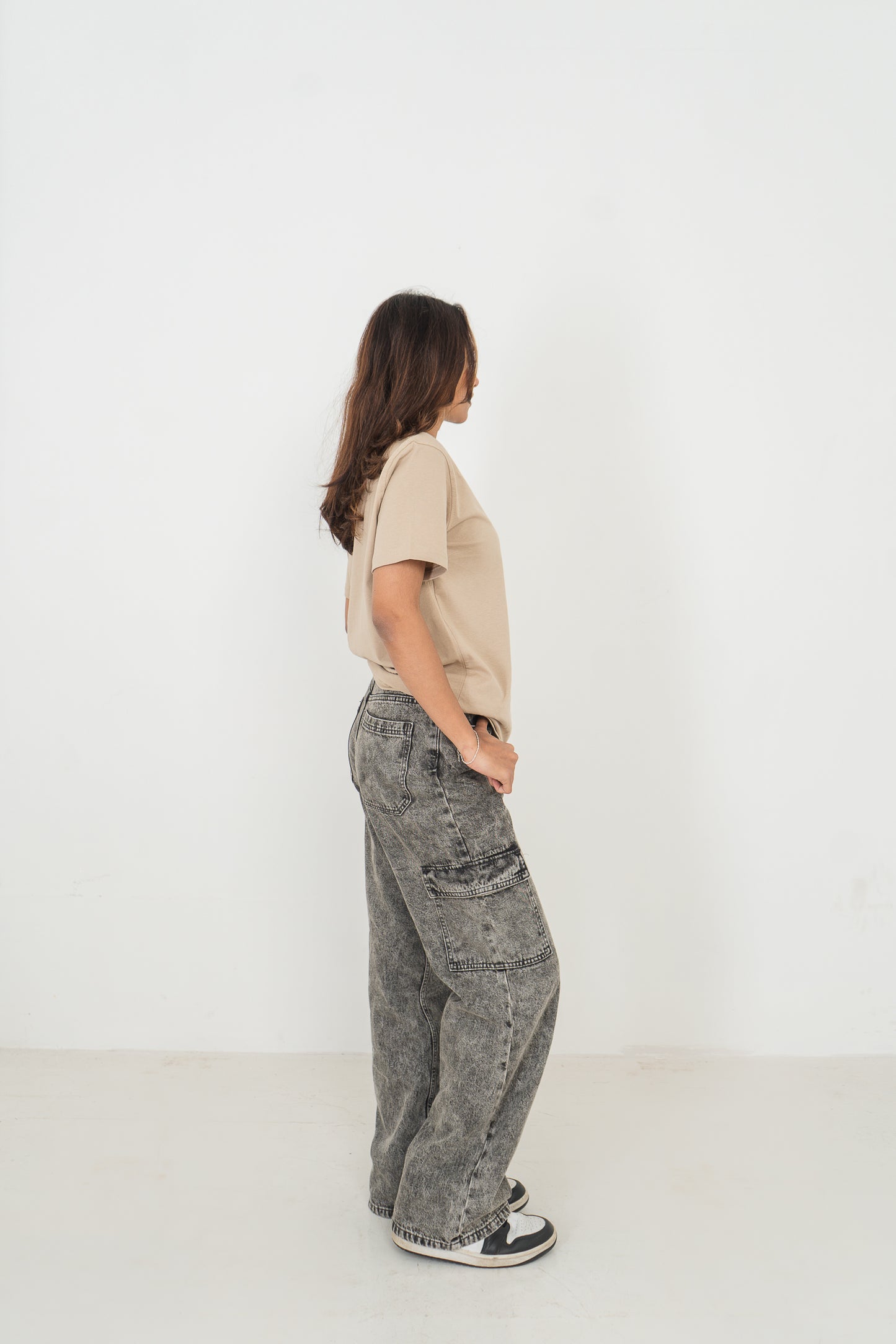 Straight Leg - Mid Rise - Cargo Pants - Ash