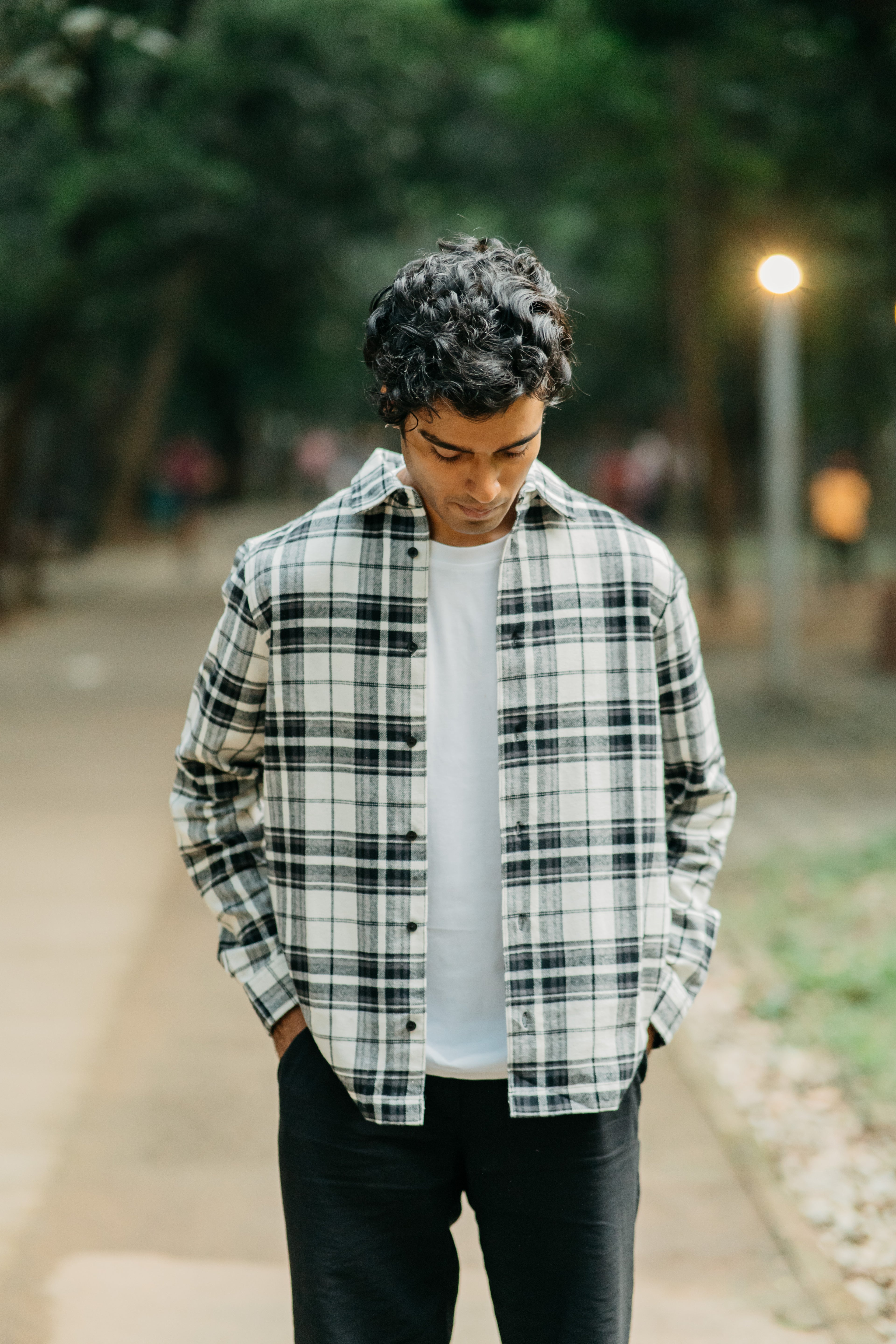 পুরুষদের জন্য ফ্লানেল শার্ট - কালো এবং সাদা