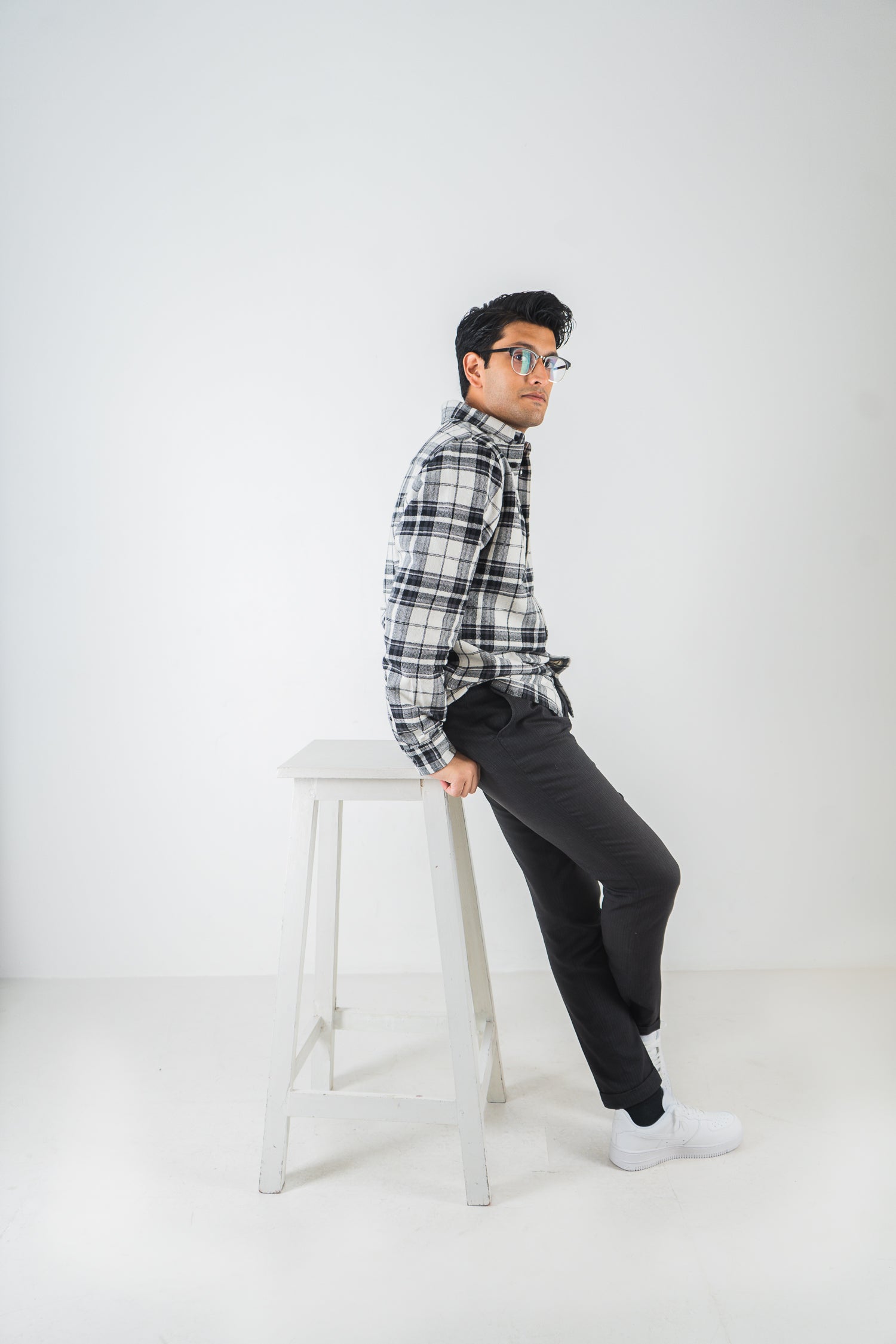 পুরুষদের জন্য ফ্লানেল শার্ট - কালো এবং সাদা