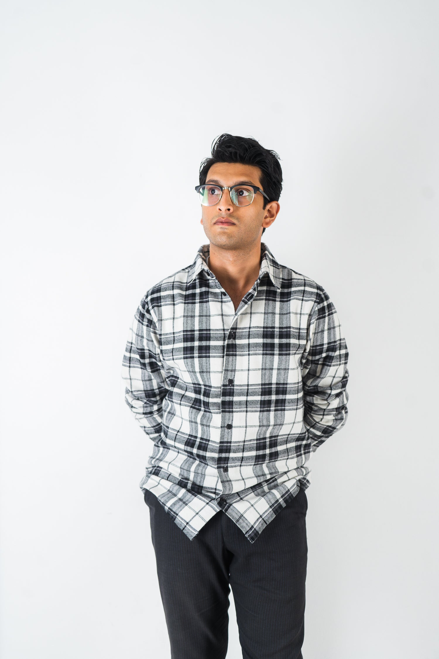 পুরুষদের জন্য ফ্লানেল শার্ট - কালো এবং সাদা