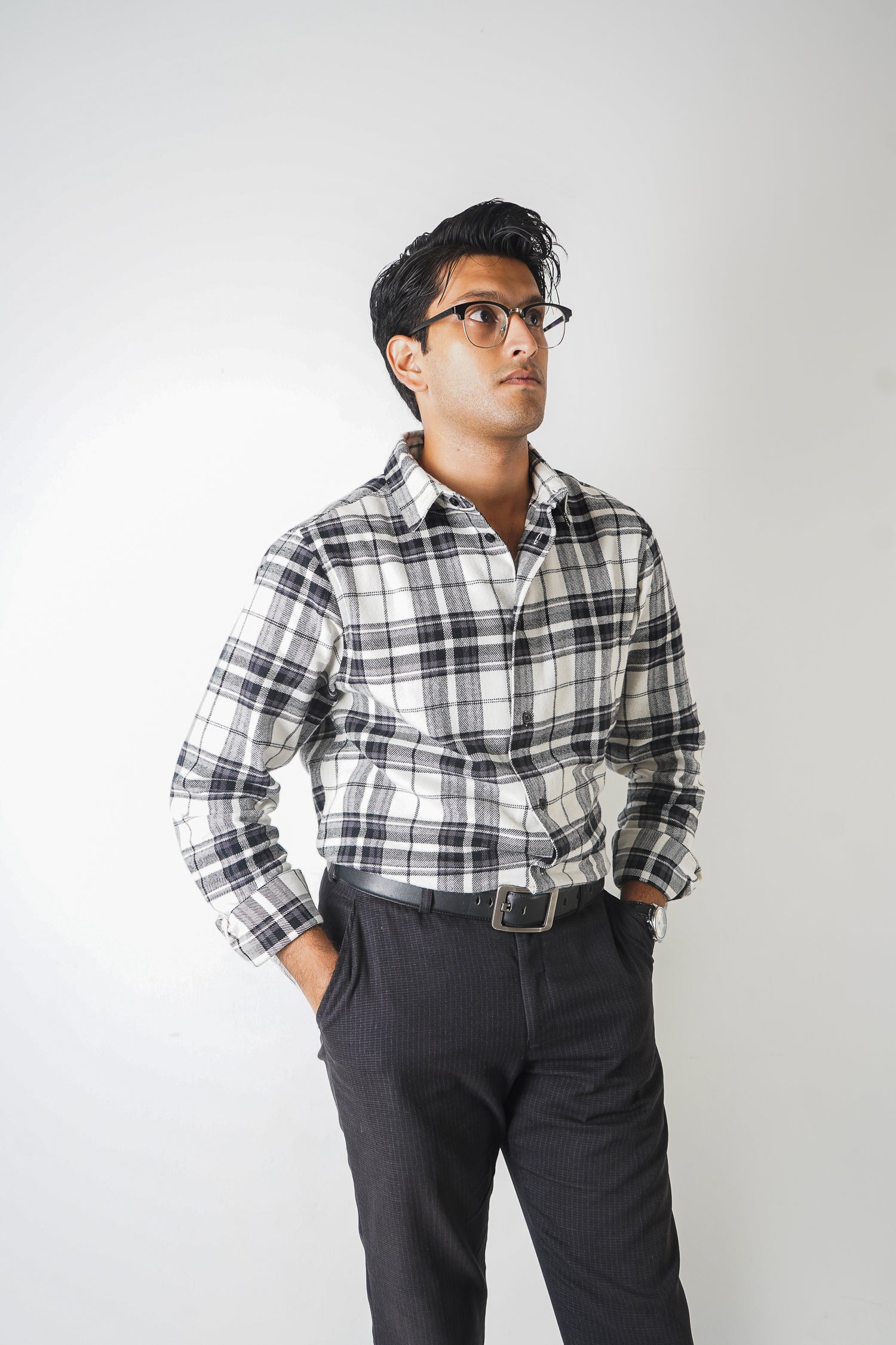 পুরুষদের জন্য ফ্লানেল শার্ট - কালো এবং সাদা