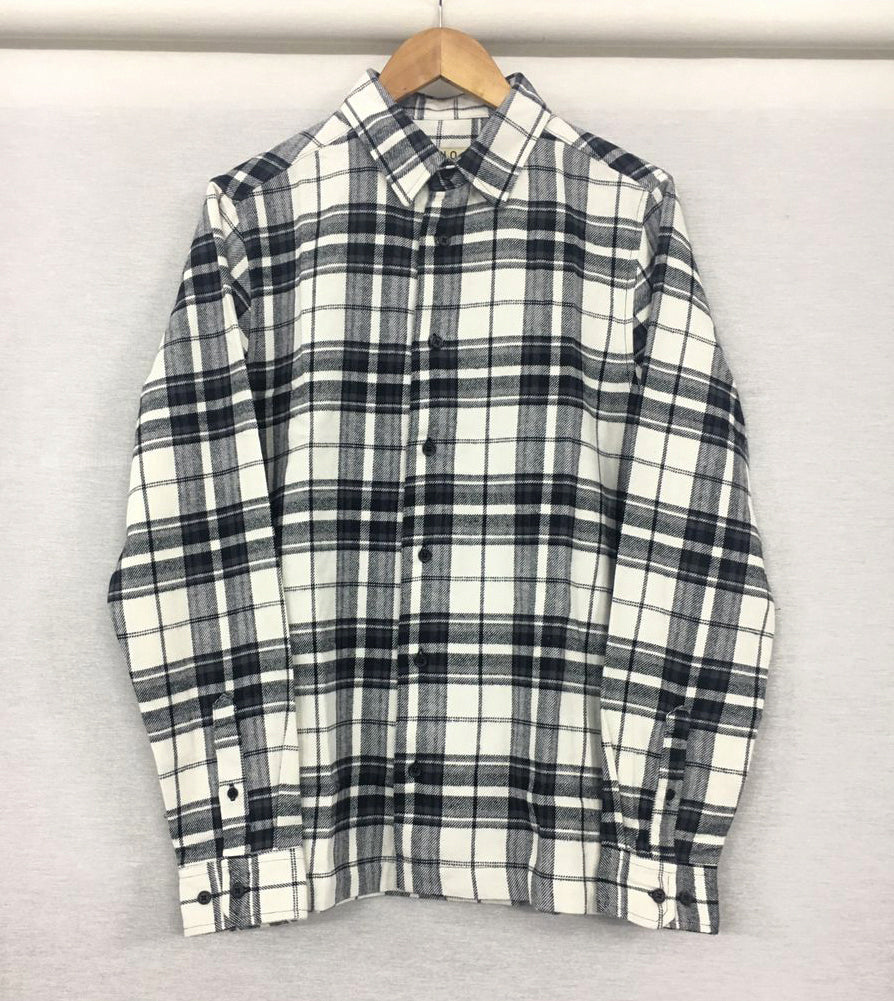 পুরুষদের জন্য ফ্লানেল শার্ট - কালো এবং সাদা