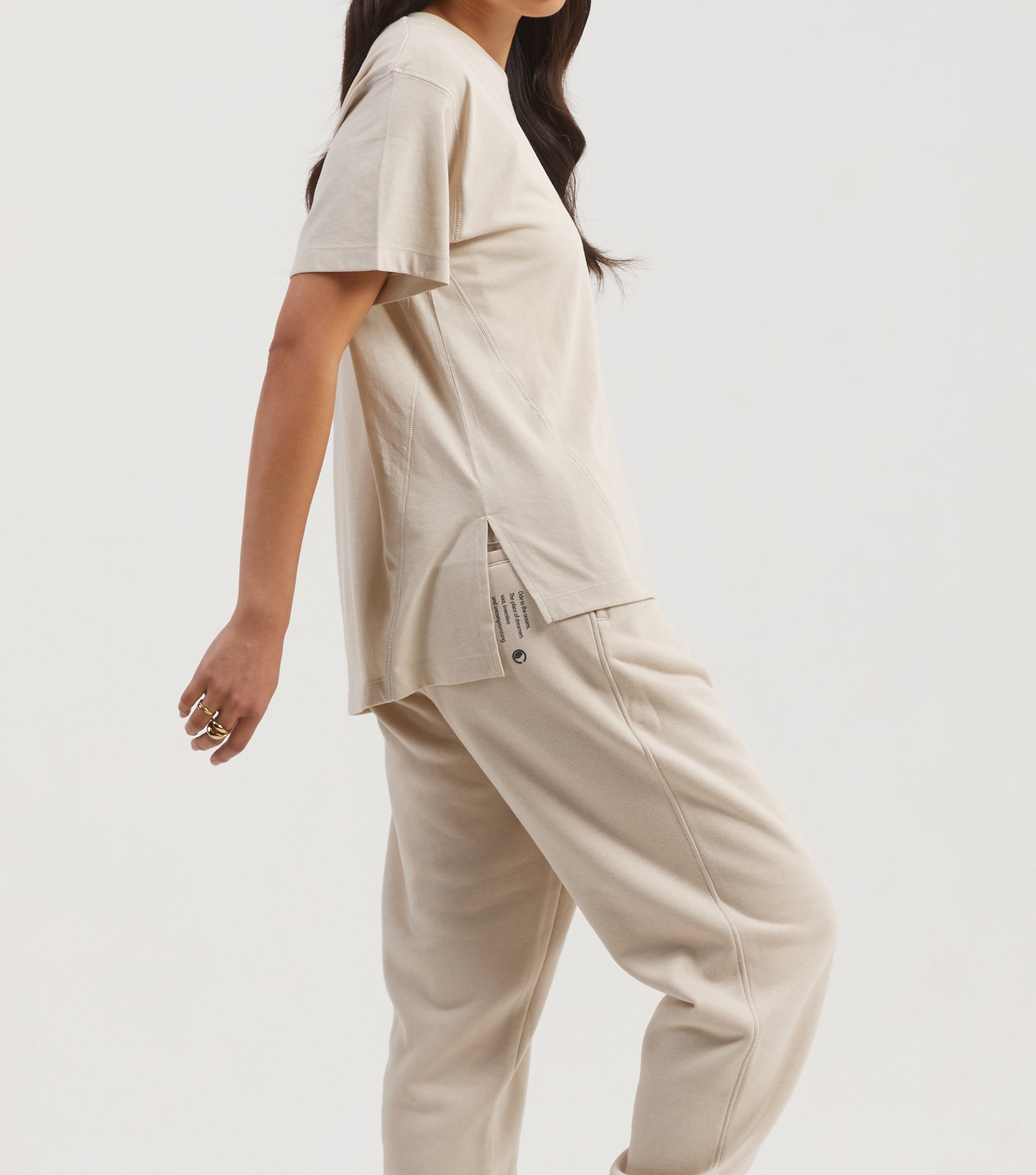 Willow Women's T-shirt - Stone