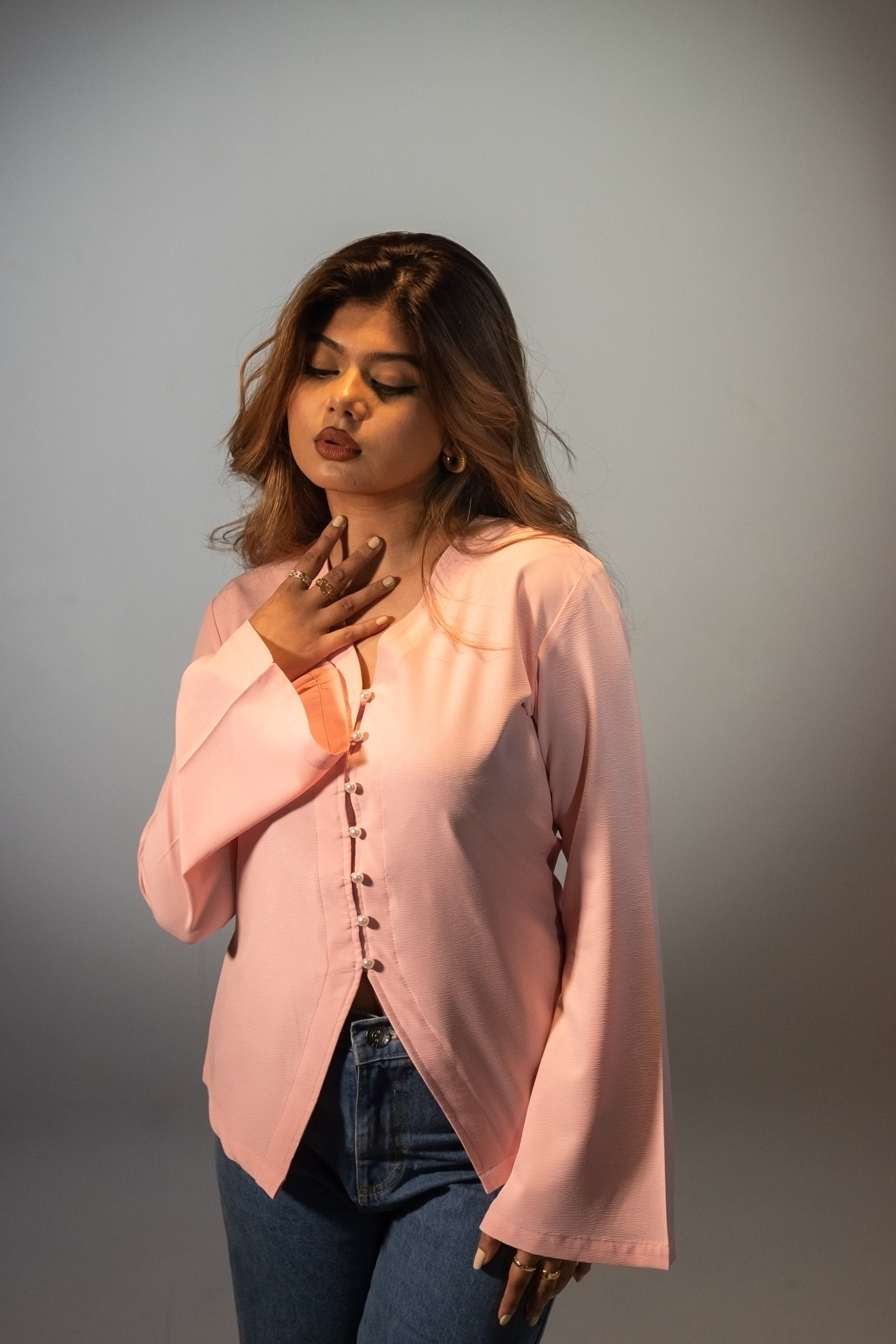 মহিলাদের জন্য ভি- নেক ফ্লেয়ার্ড টপ - স্ট্রবেরি ক্রিম