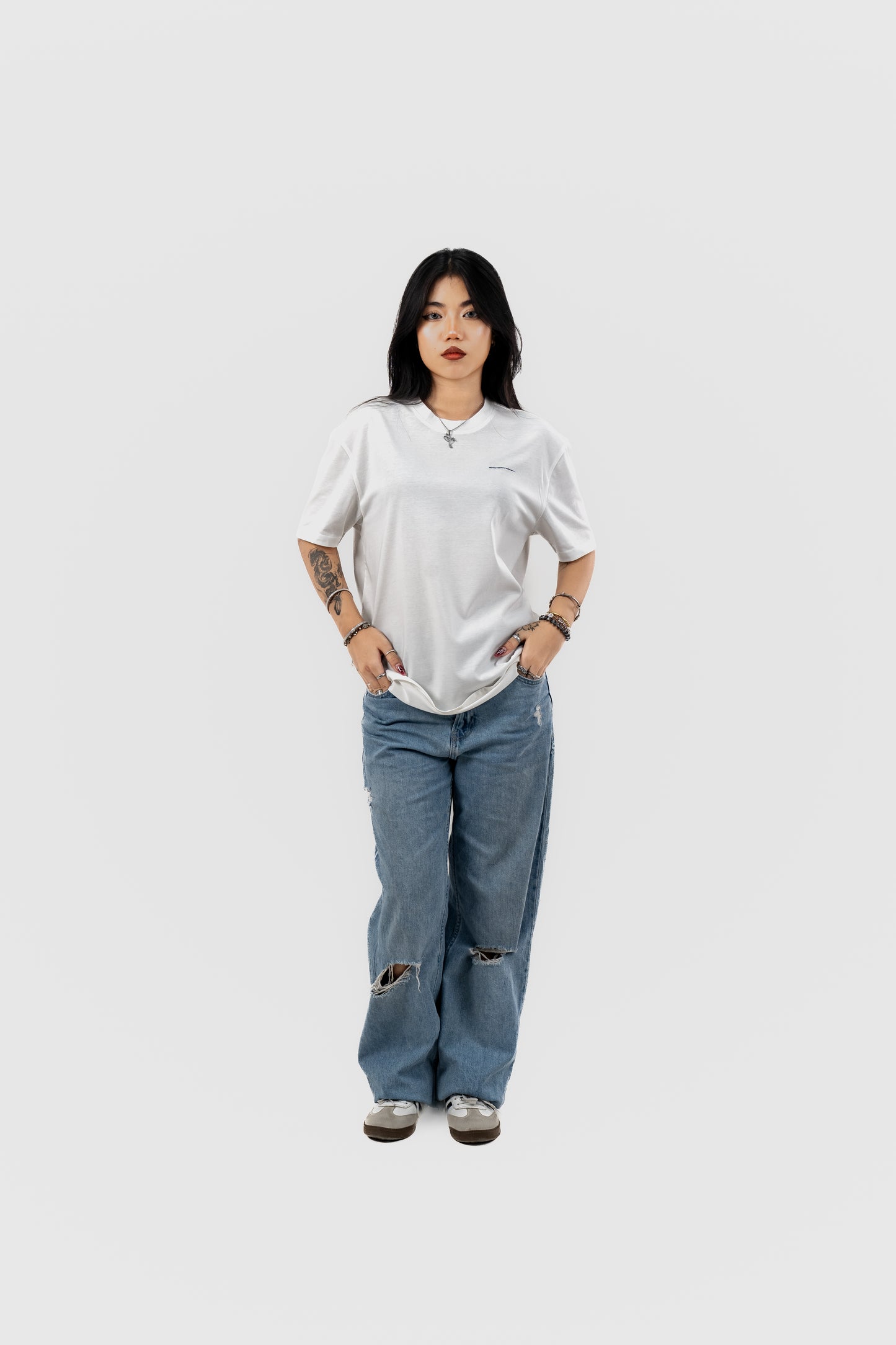 Water Repellent T-Shirt - 上質 Japanese Grade - White Regular Fit - Unisex