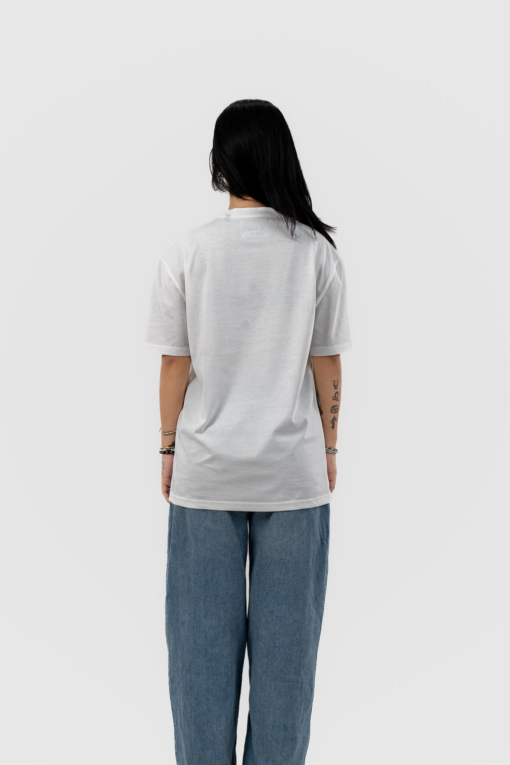 Water Repellent T-Shirt - 上質 Japanese Grade - Crew Neck - White Tee for Women