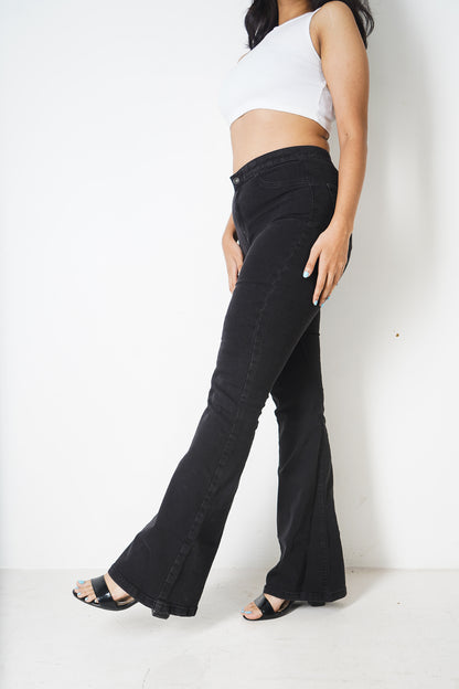 Flared Jeans - Bootcut - High Waist Black Denim