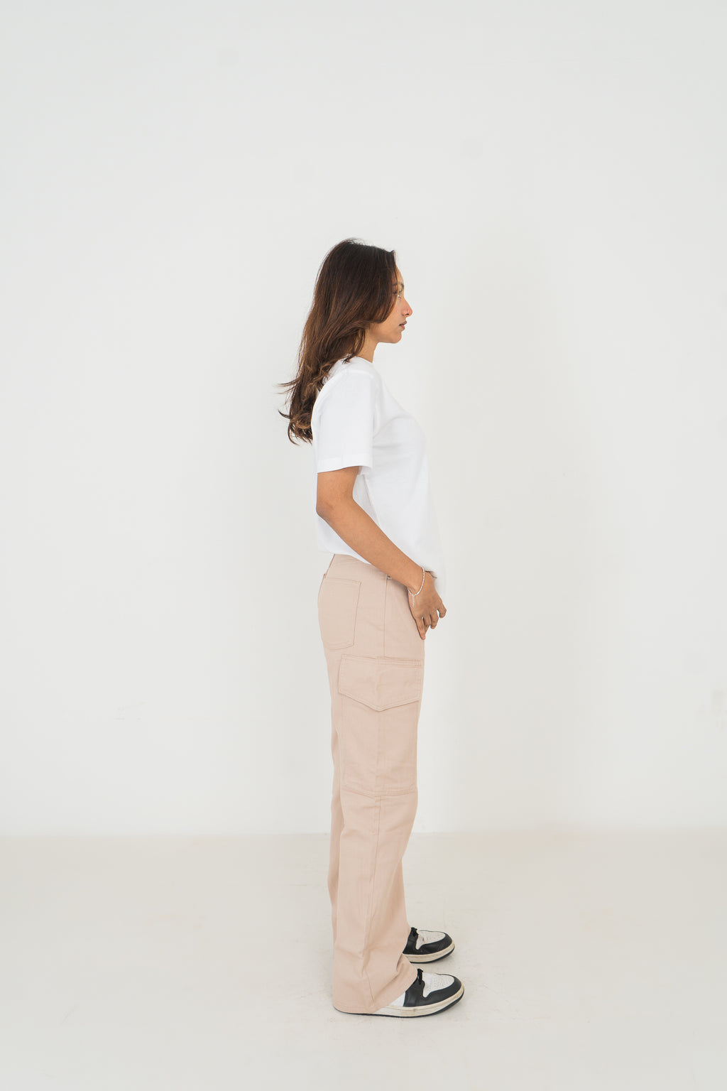 Straight Leg - Mid Rise - Cargo Pants - Beige
