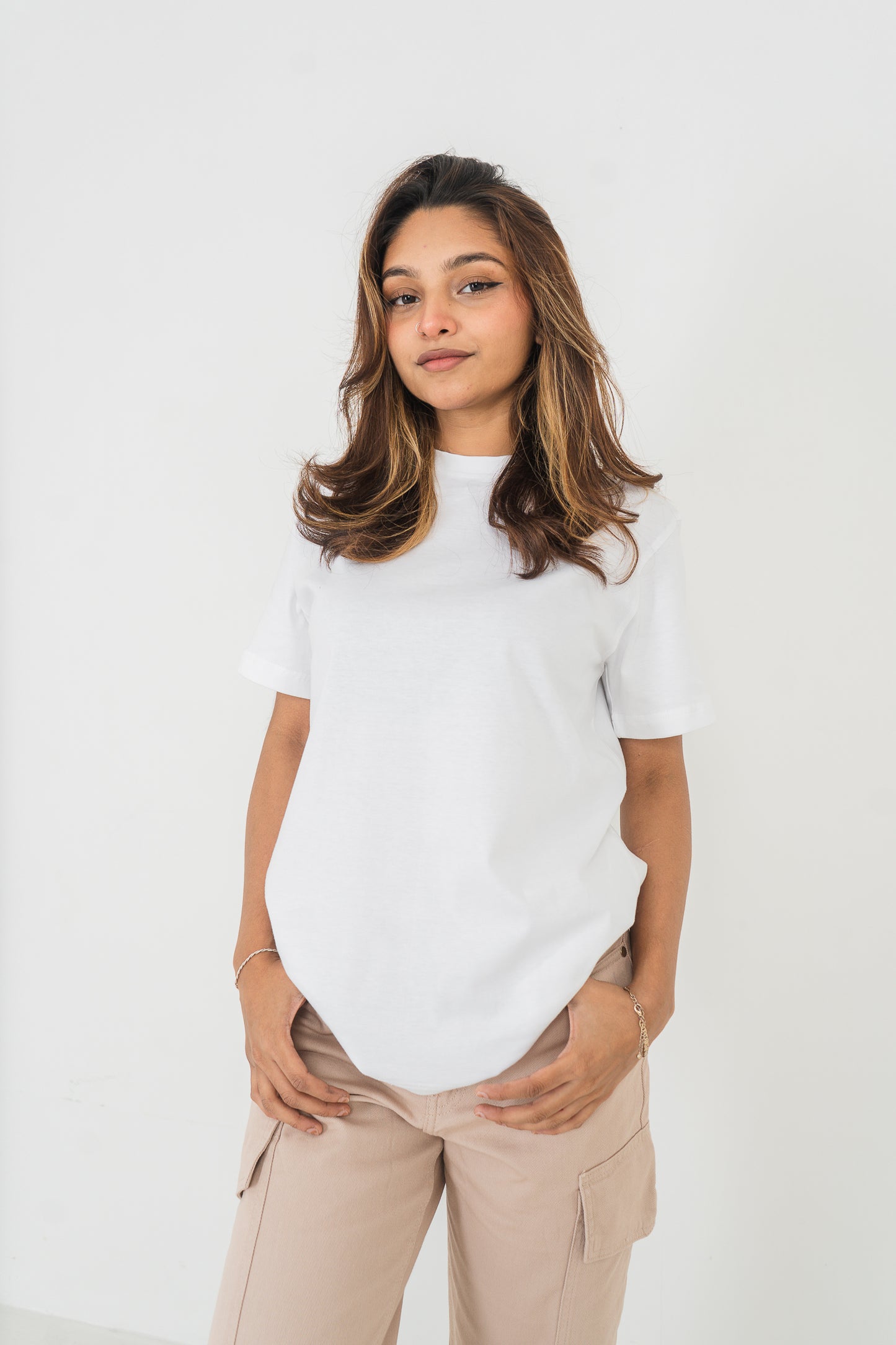 Basic T-Shirt- Unisex - White