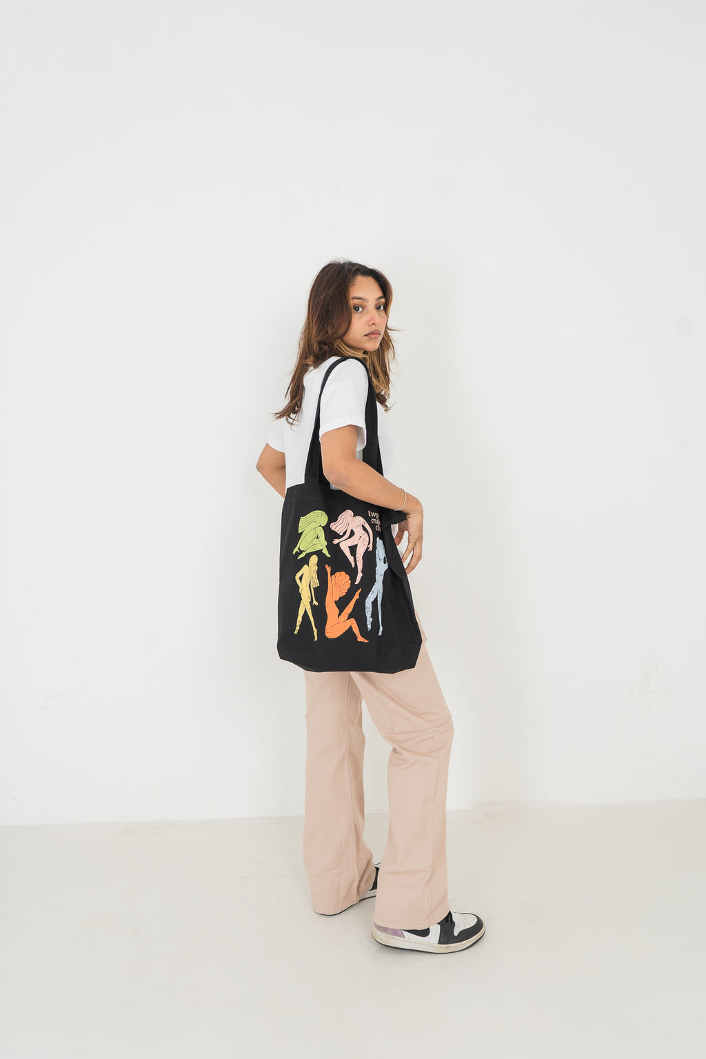 The Bold Mile Club - Tote Bags - Black