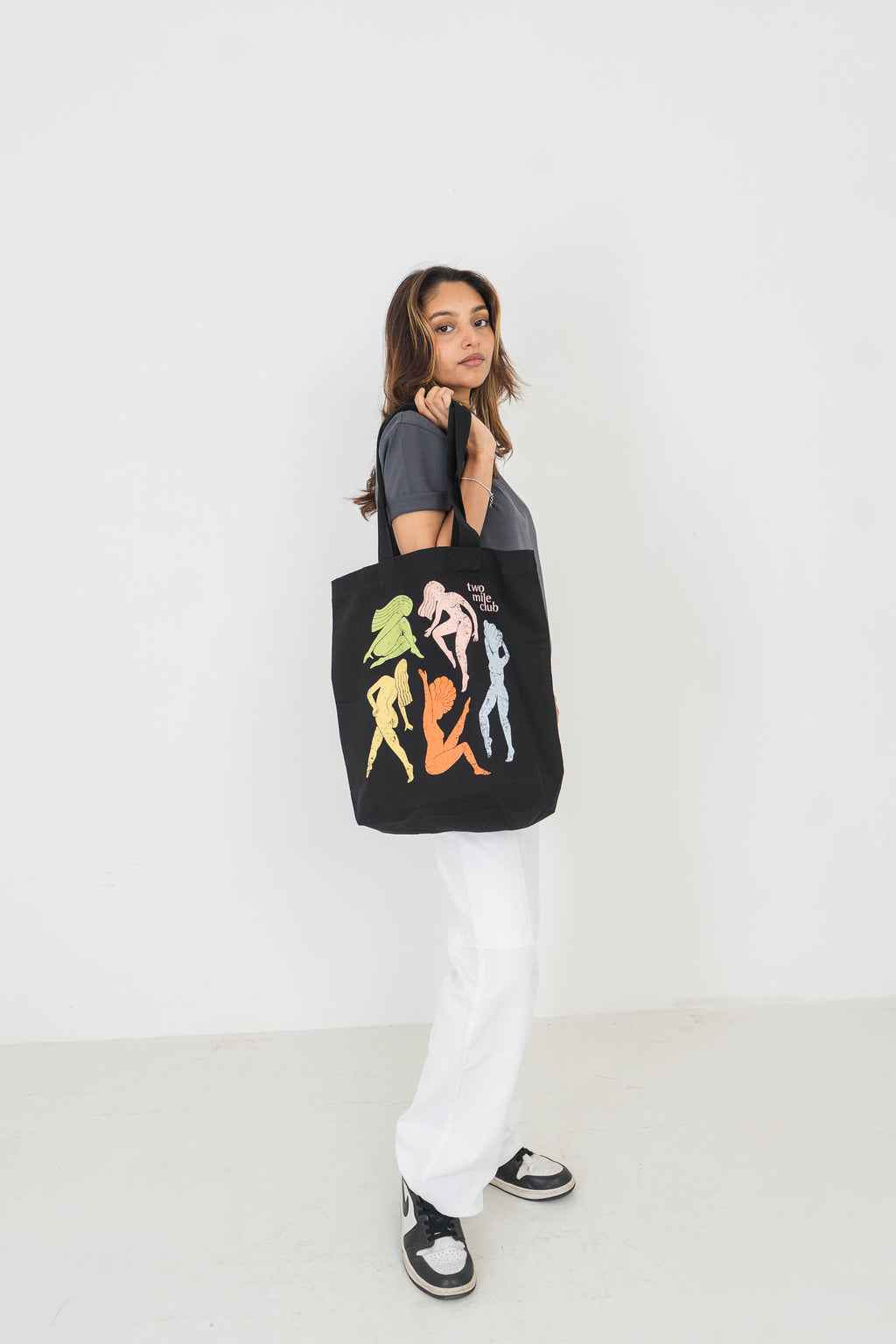 The Bold Mile Club - Tote Bags - Black