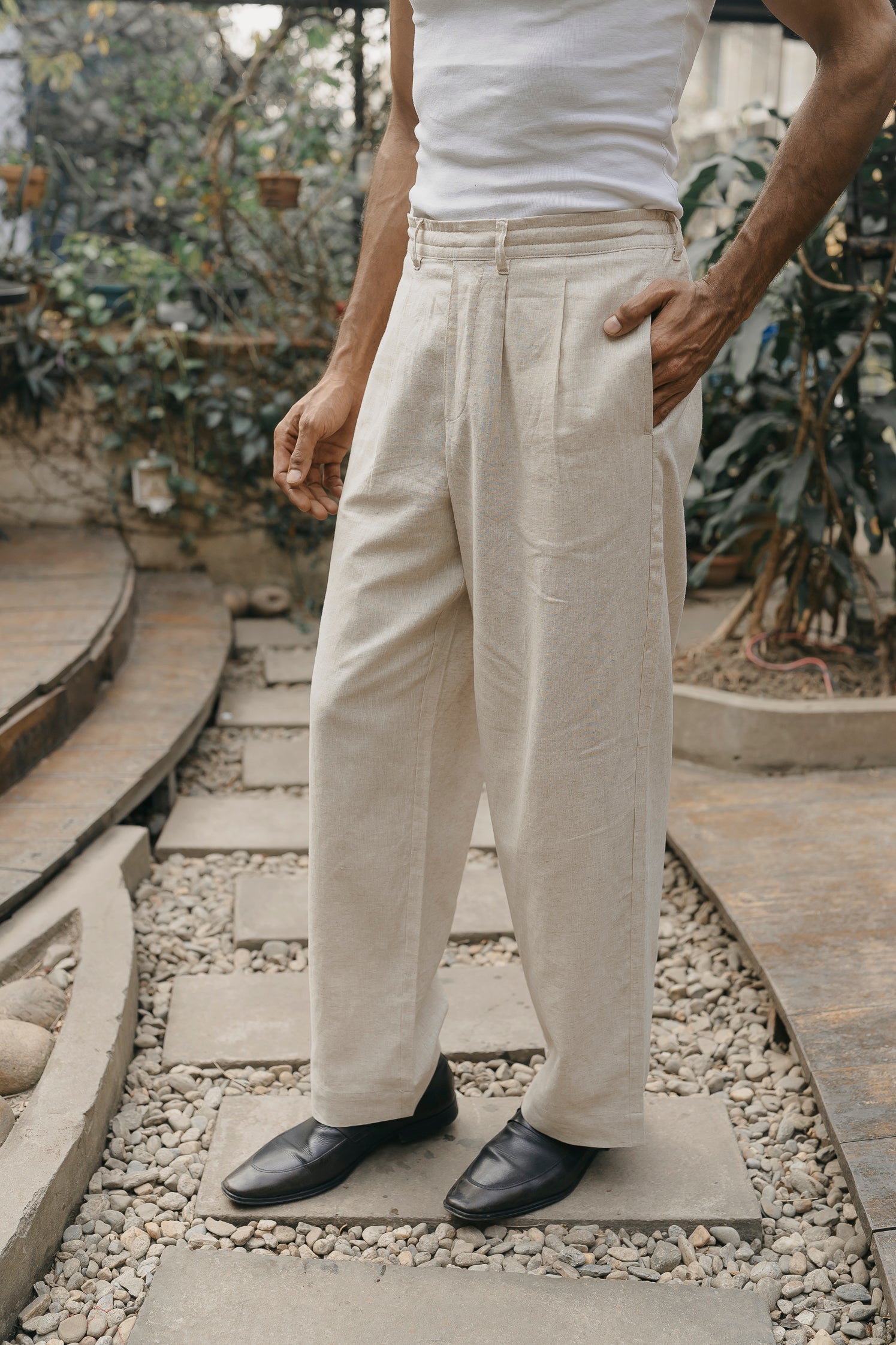 Straight Leg Pleated Linen effect Pants For Men - Sand