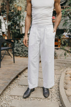 পুরুষদের জন্য প্লিটেড স্ট্রেইট লেগ প্যান্ট - কালো - লুজ ফিট 