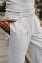 পুরুষদের জন্য প্লিটেড স্ট্রেইট লেগ প্যান্ট - কালো - লুজ ফিট 