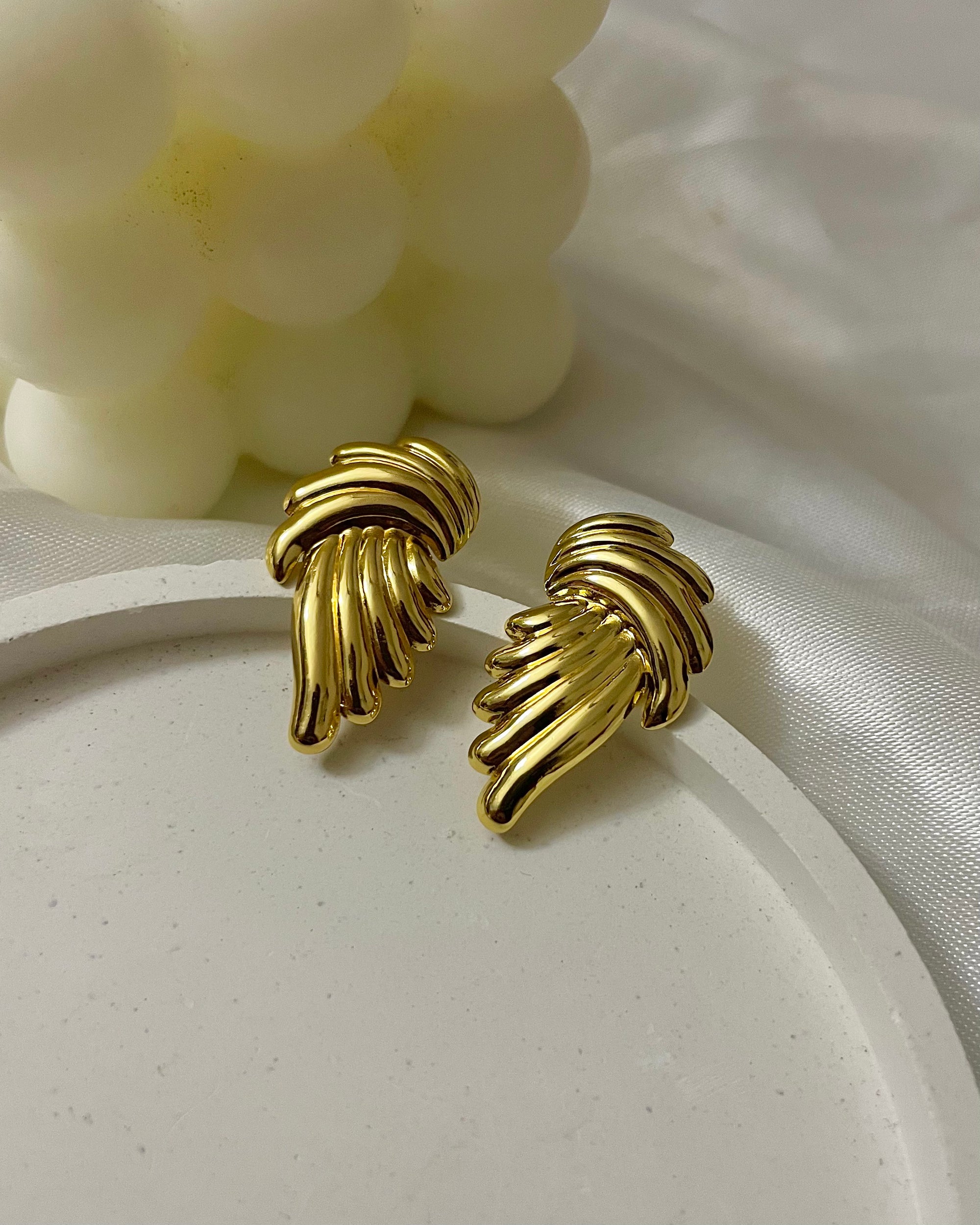 Folded Flare Stud