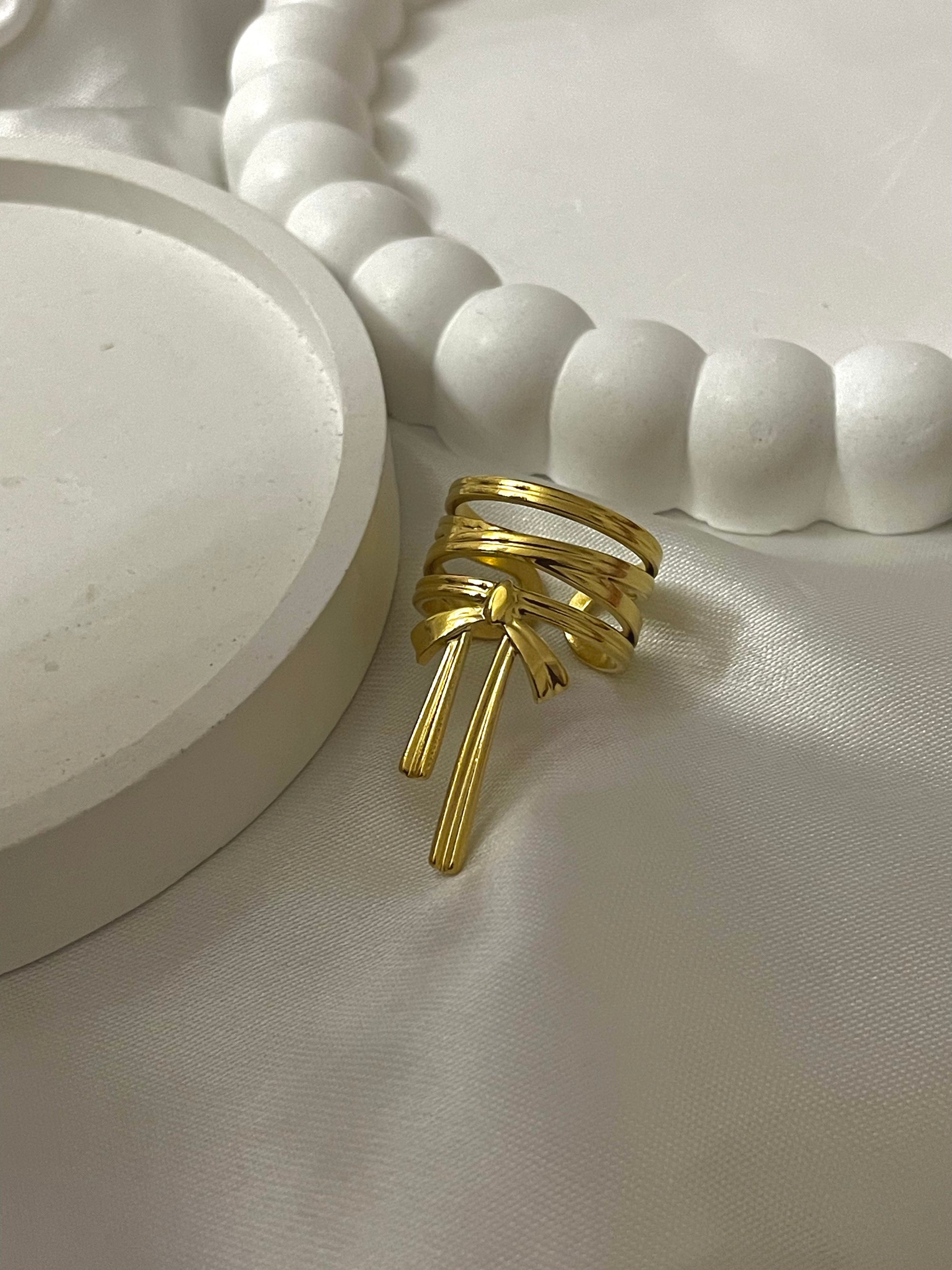 Y2k Bow Ring