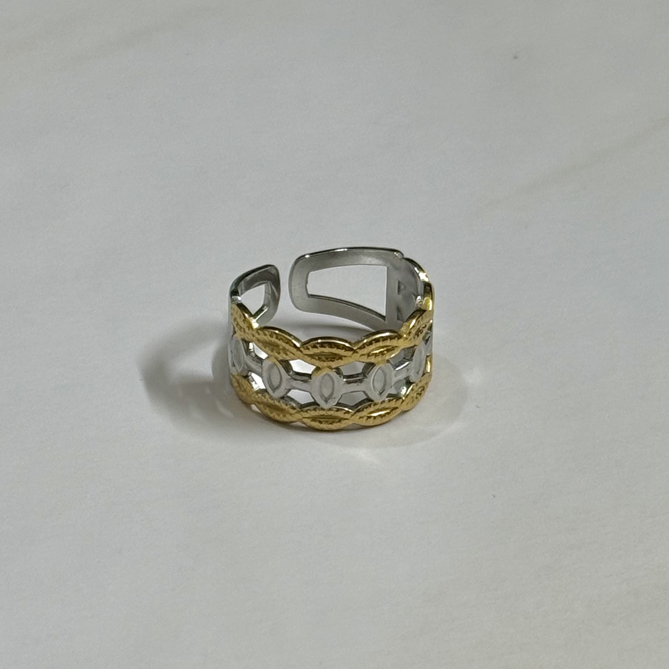 Two-tone Tapestry Ring