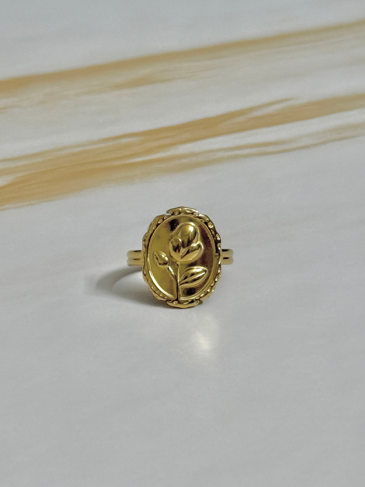 Rosette Ring