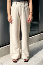 প্লিটেড হাই কোমর - মহিলাদের জন্য স্ট্রেইট লেগ প্যান্ট - হালকা বাদামী 