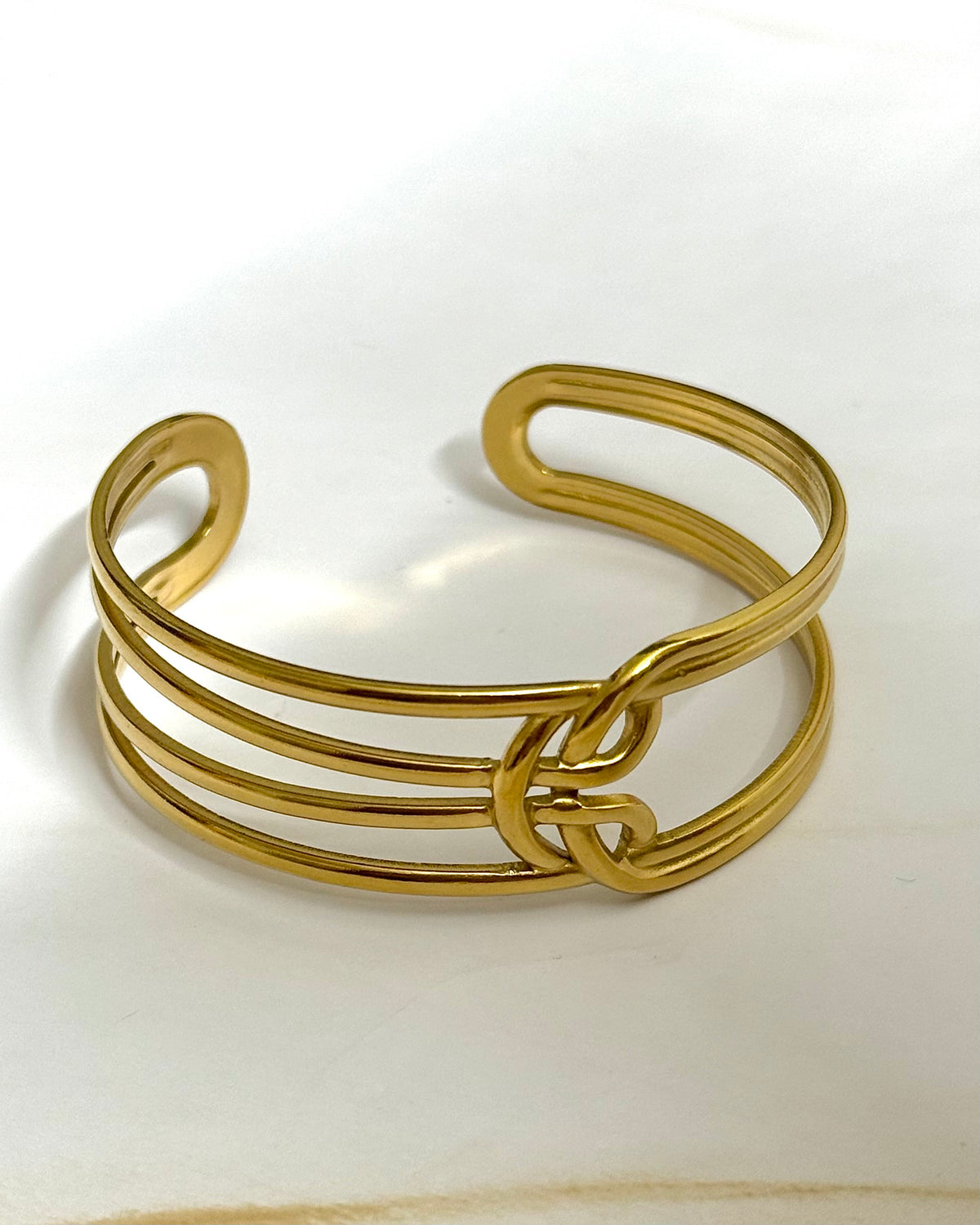 Thread Cuff