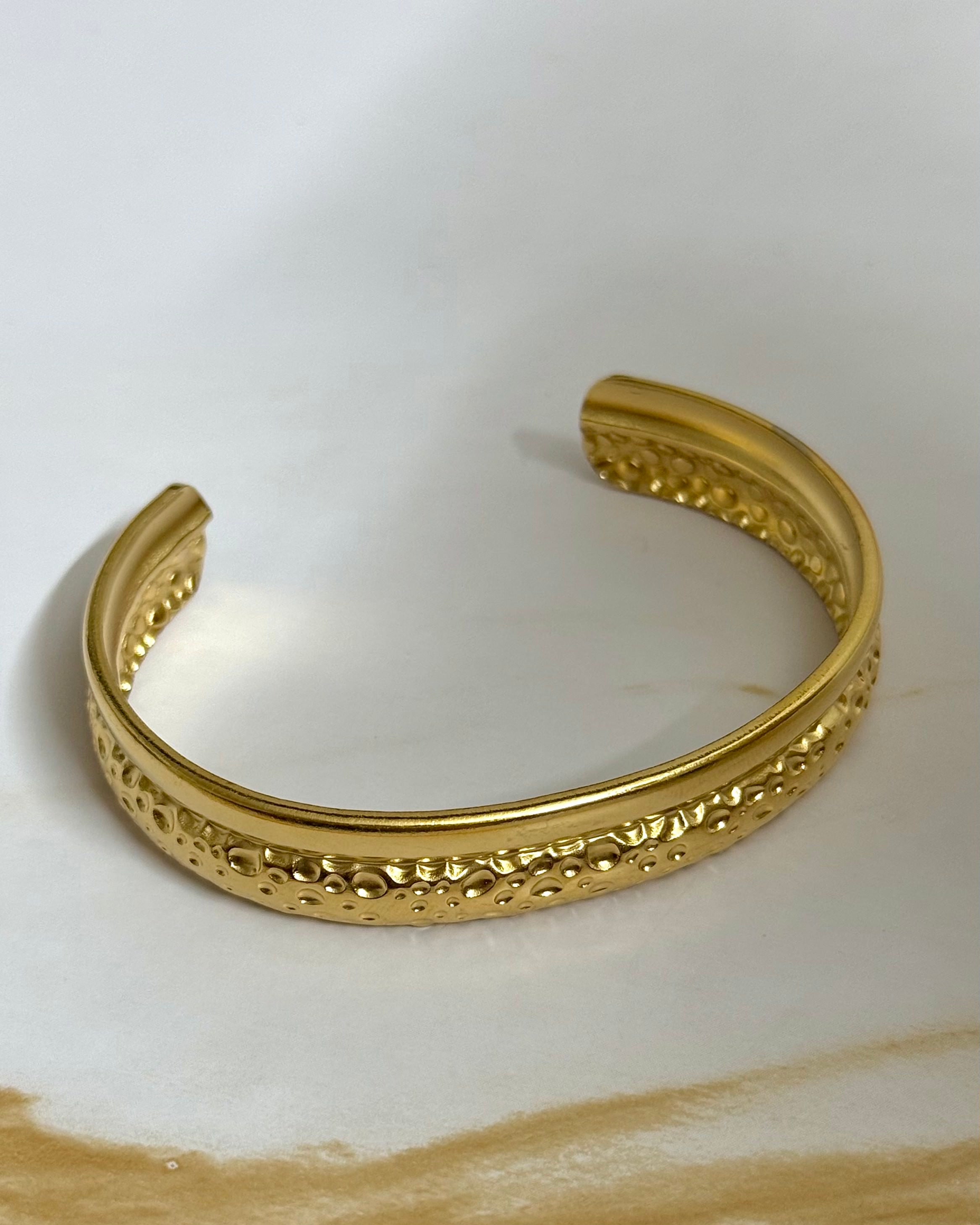 Dual Texture Cuff