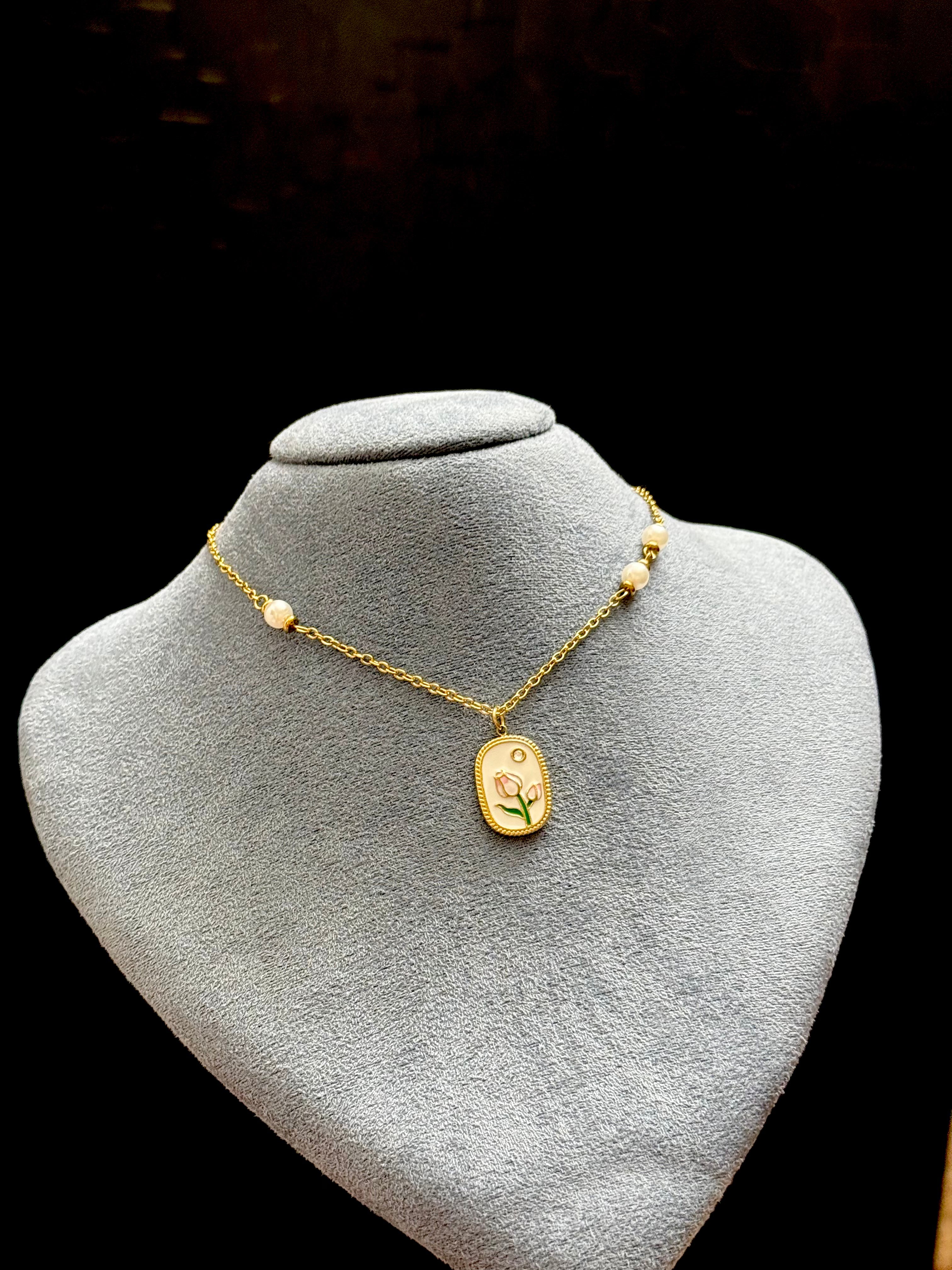 Tulia Pendant