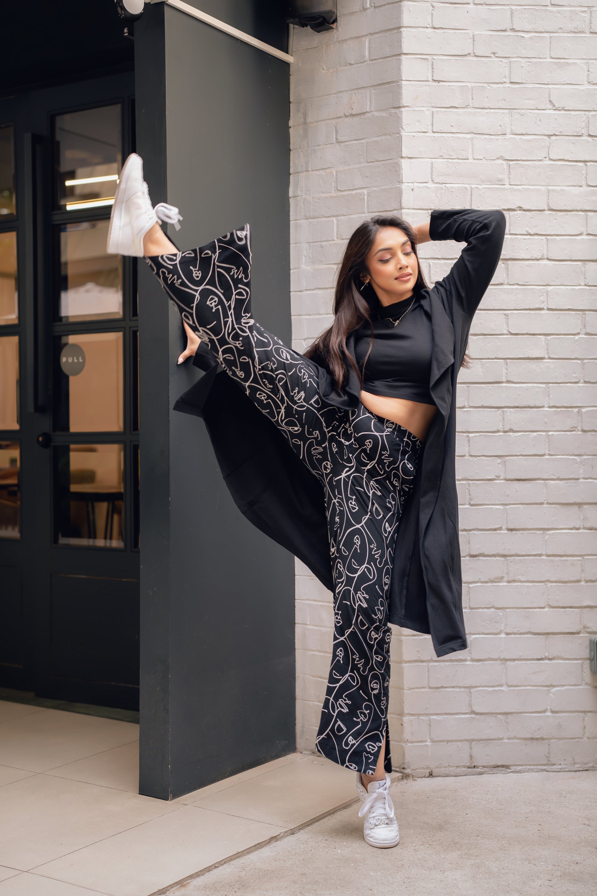 Linear Arts - Co-ord Set - Black