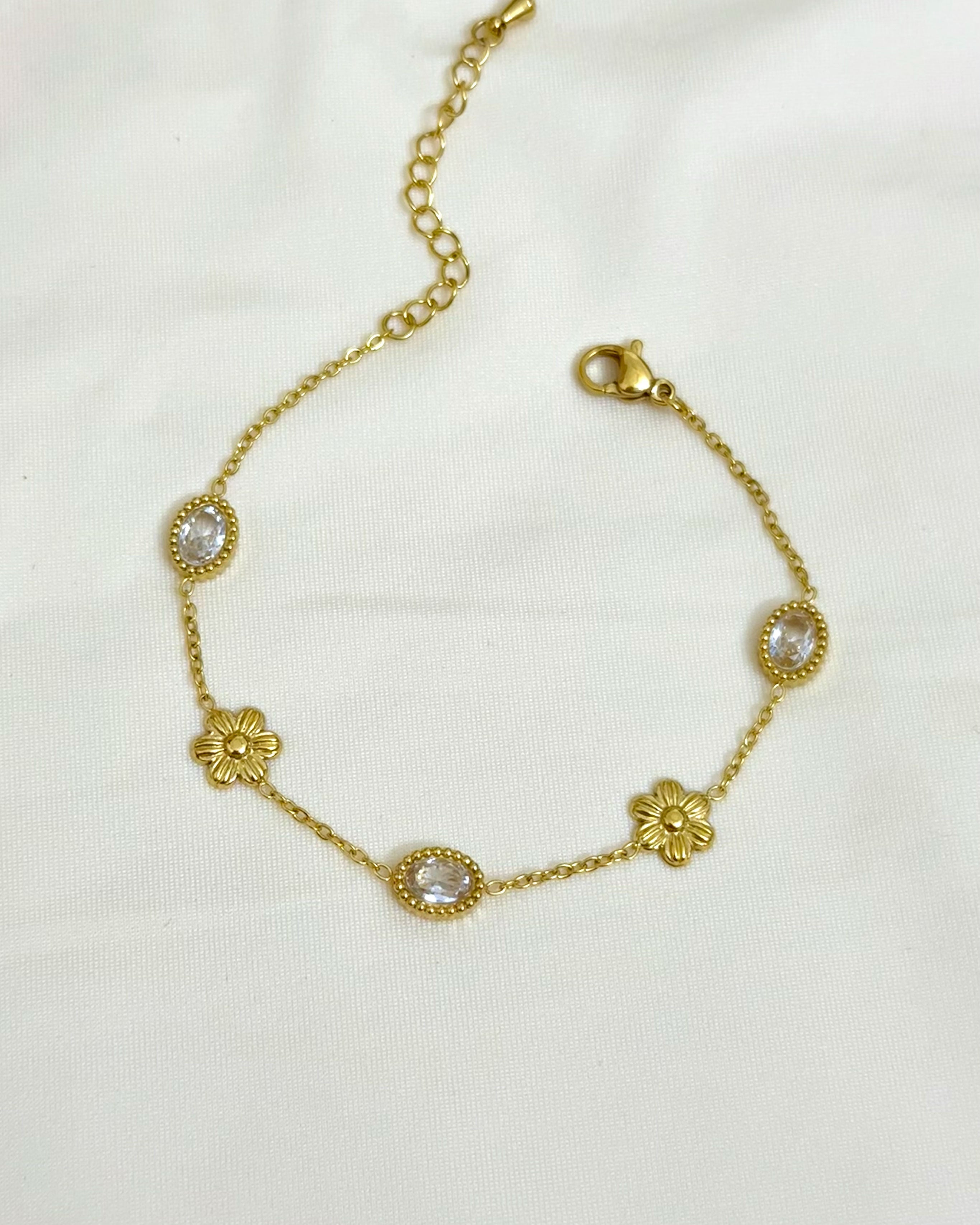 Dainty Flora Bracelet