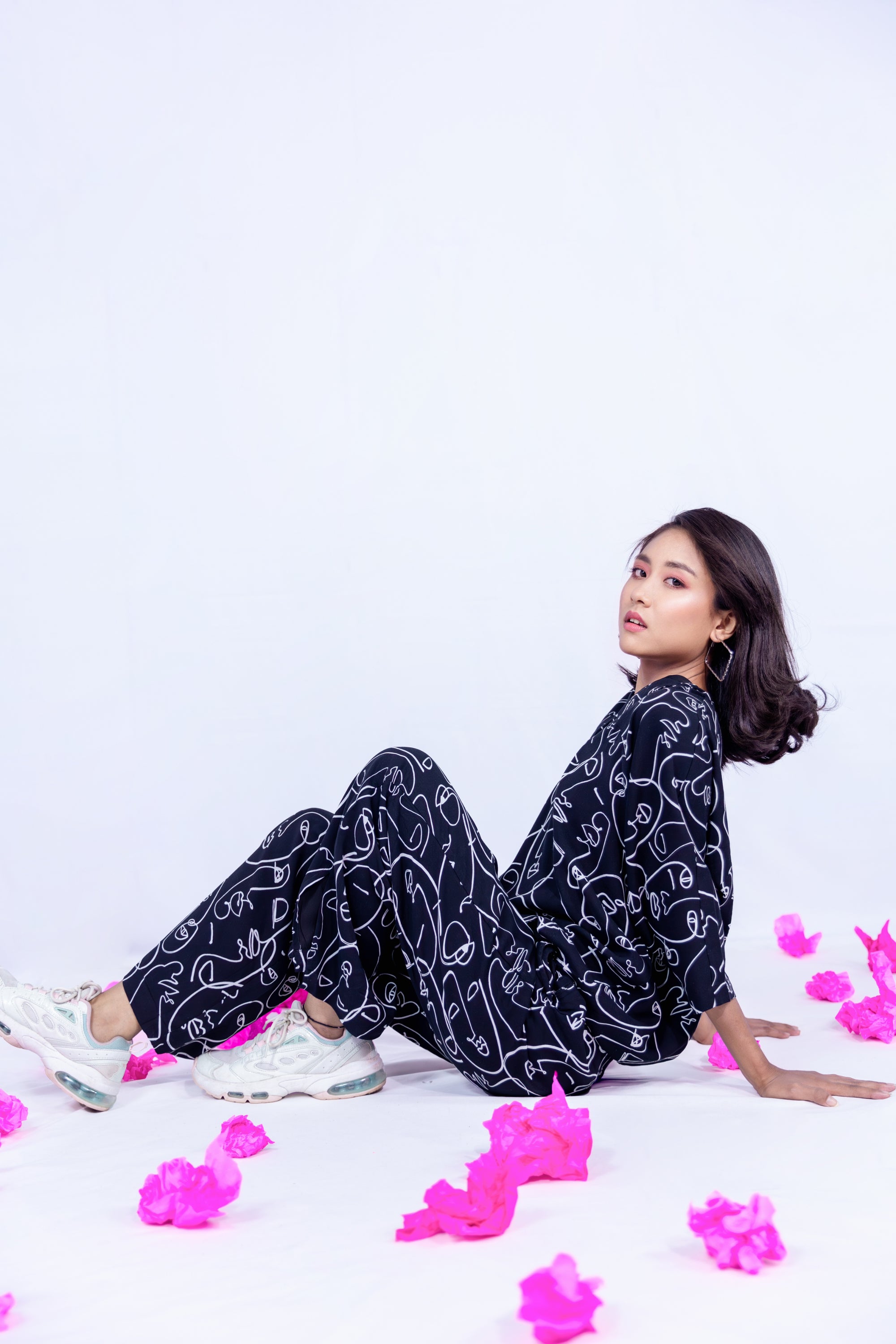 Linear Arts - Co-ord Set - Black