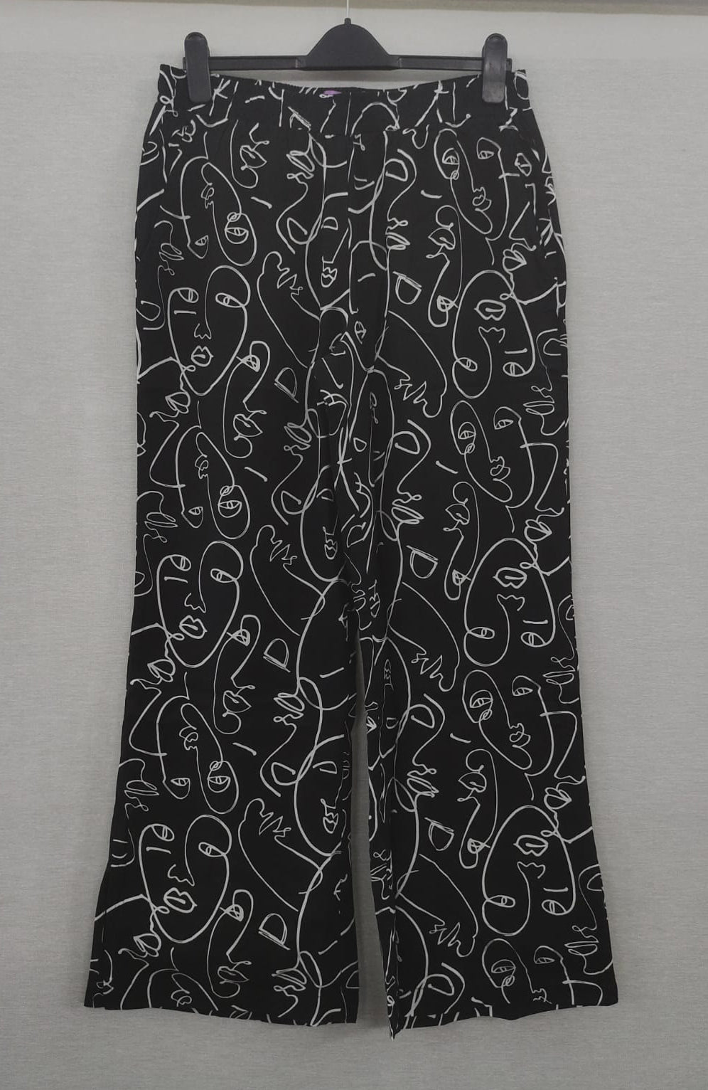 Linear Arts - Co-ord Set - Black