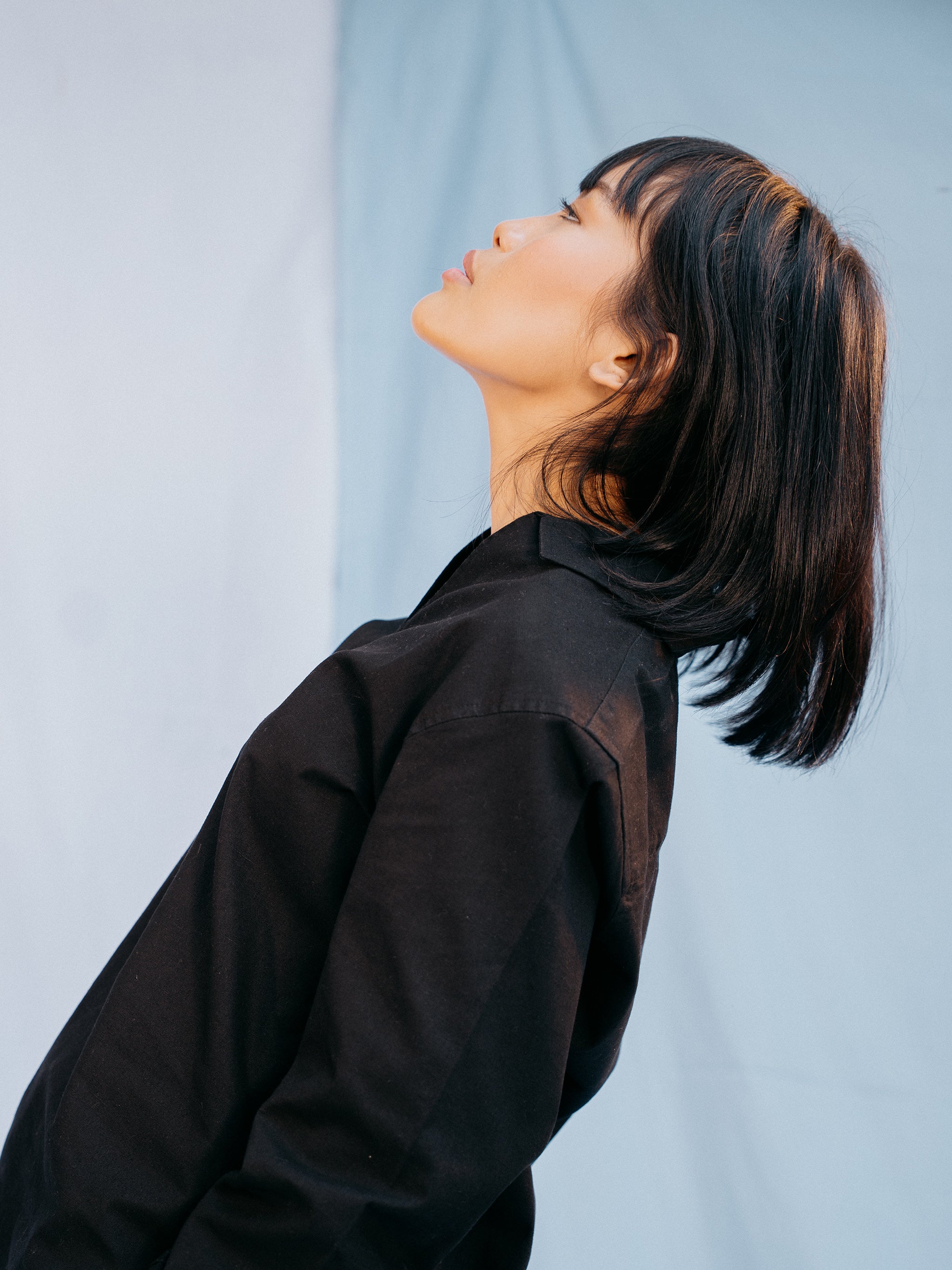 The Amalfi Shirt - Linen Effect V-Placket - Black - Unisex