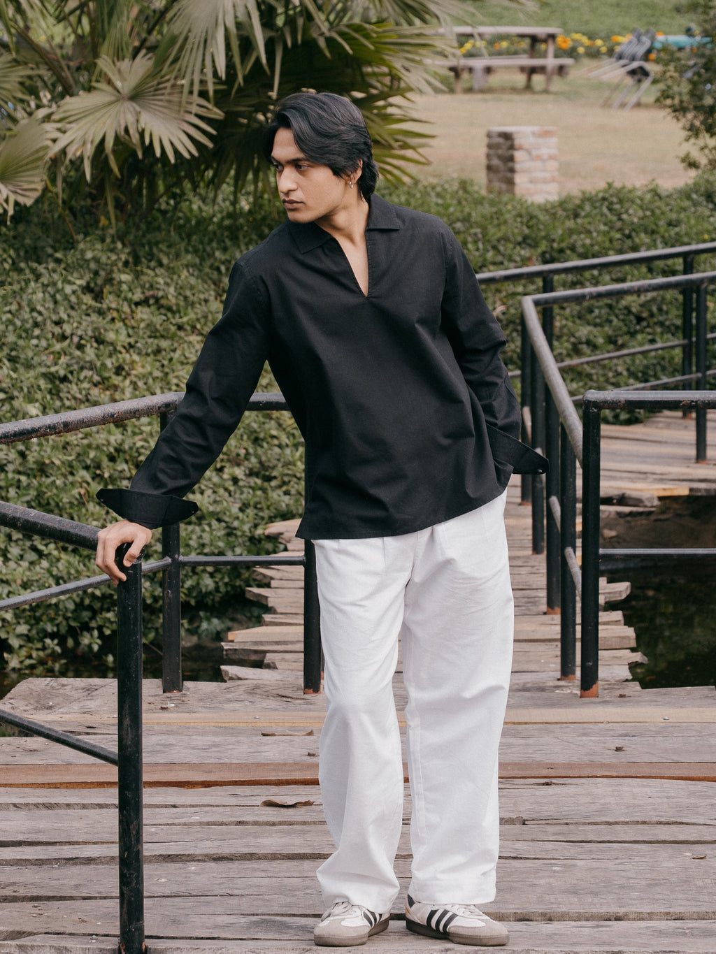 The Amalfi Shirt - Linen Effect V-Placket For Men  - Black