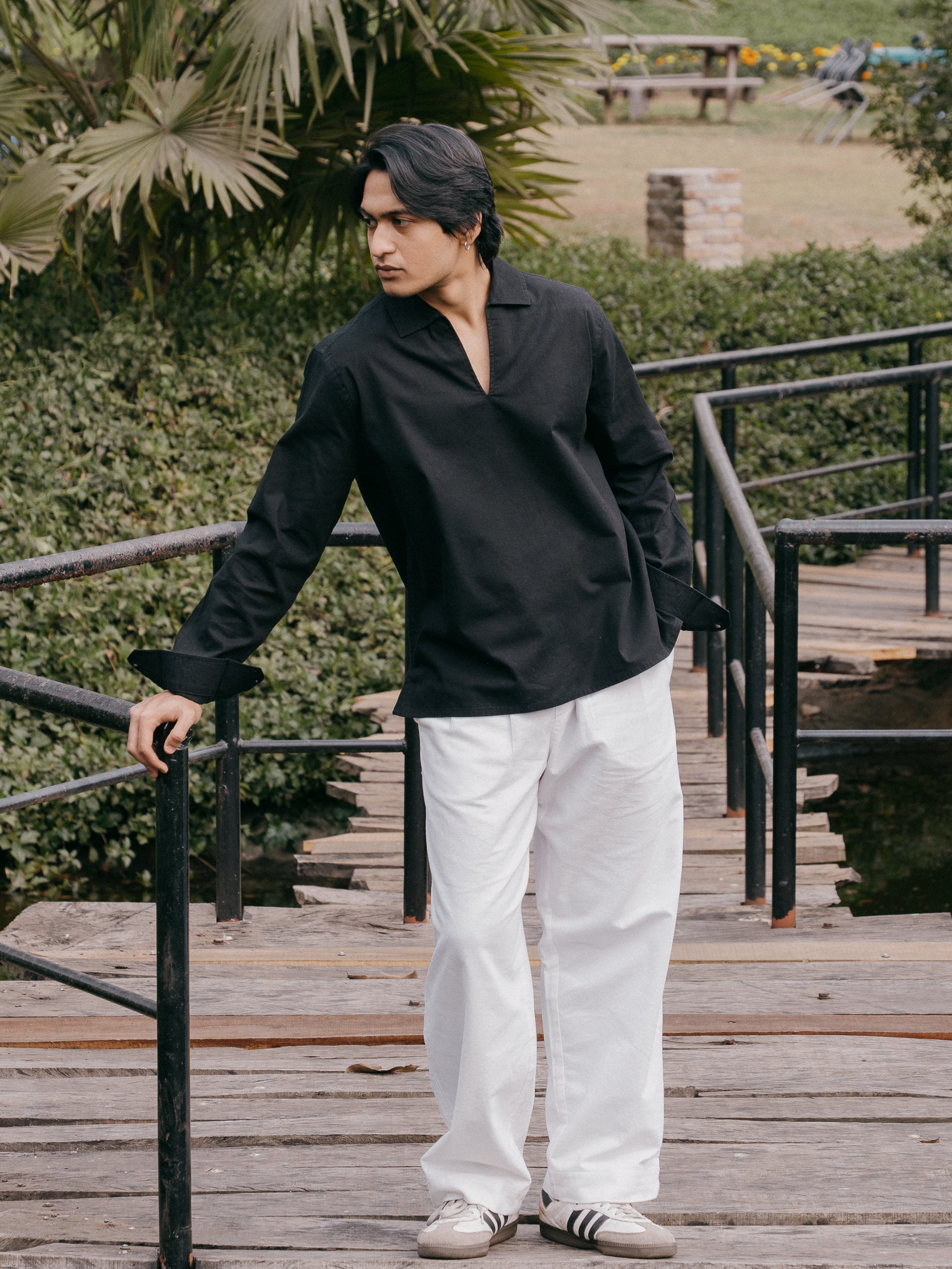 The Amalfi Shirt - Linen Effect V-Placket For Men  - Black